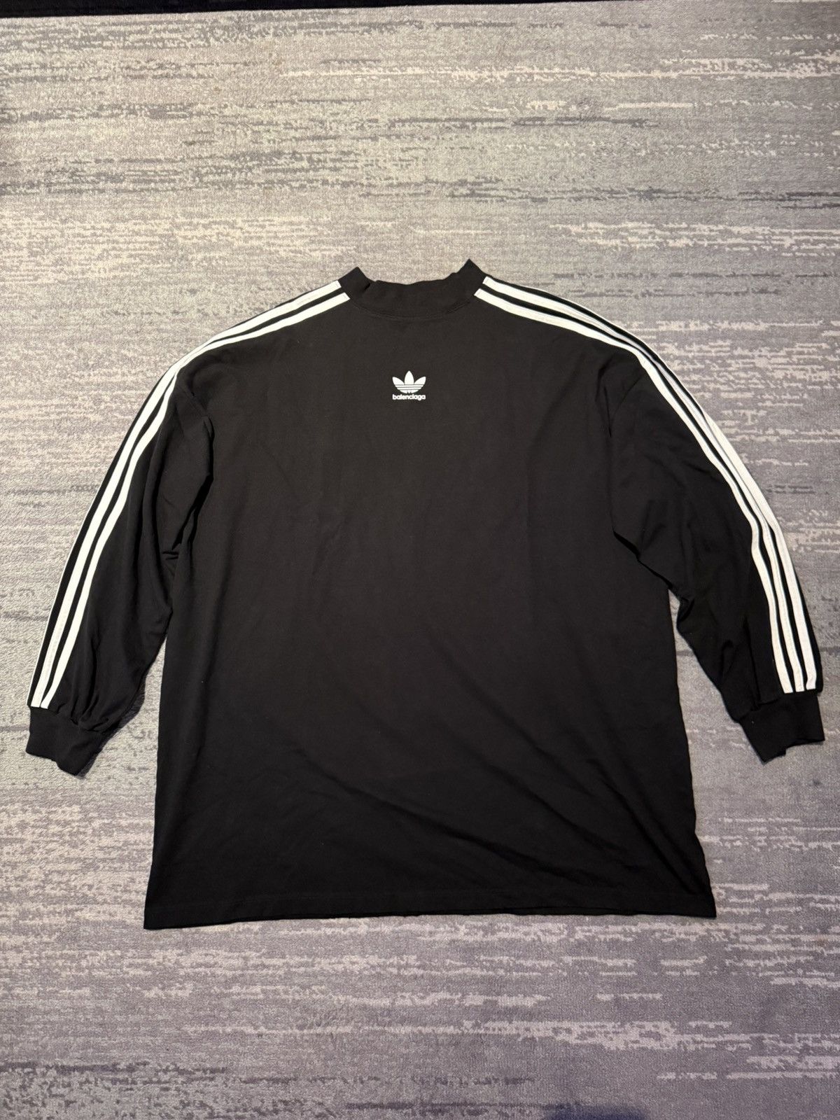 【Balenciaga x Adidas】Oversized Long Sleeve T-Shirt Black Balenciaga - Balenciaga x Adidas - Long sleeve T-shirt black