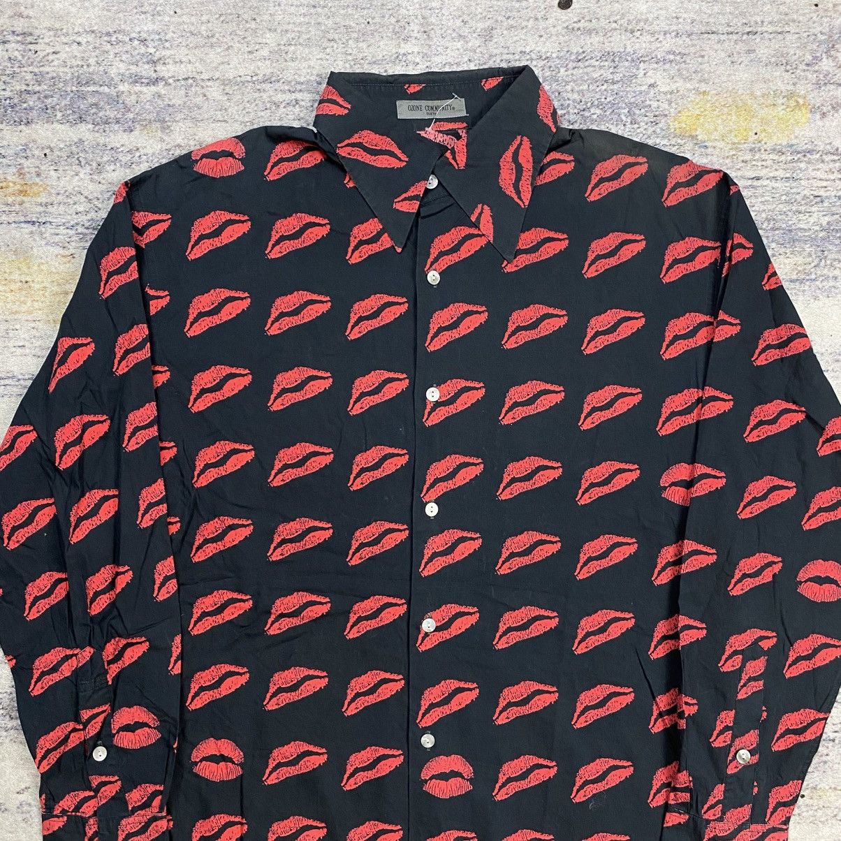 Japanese Brand Ozone community lips button shirt Size US M / EU 48-50 / 2 - 3 Thumbnail