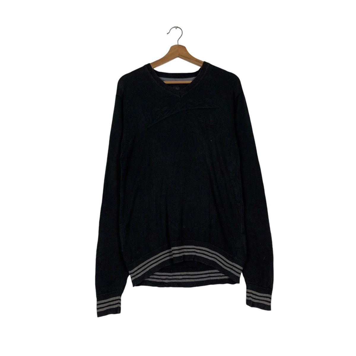 Adidas ADIDAS Trefoil Small Logo V Neck Sweater #1196-C54 Size US L / EU 52-54 / 3 - 1 Thumbnail