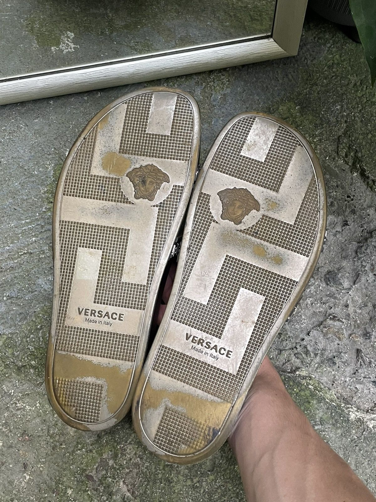 Versace Versace Medusa Gold/Black Slippers Men’s Size US 10.5 / EU 43-44 - 6 Thumbnail