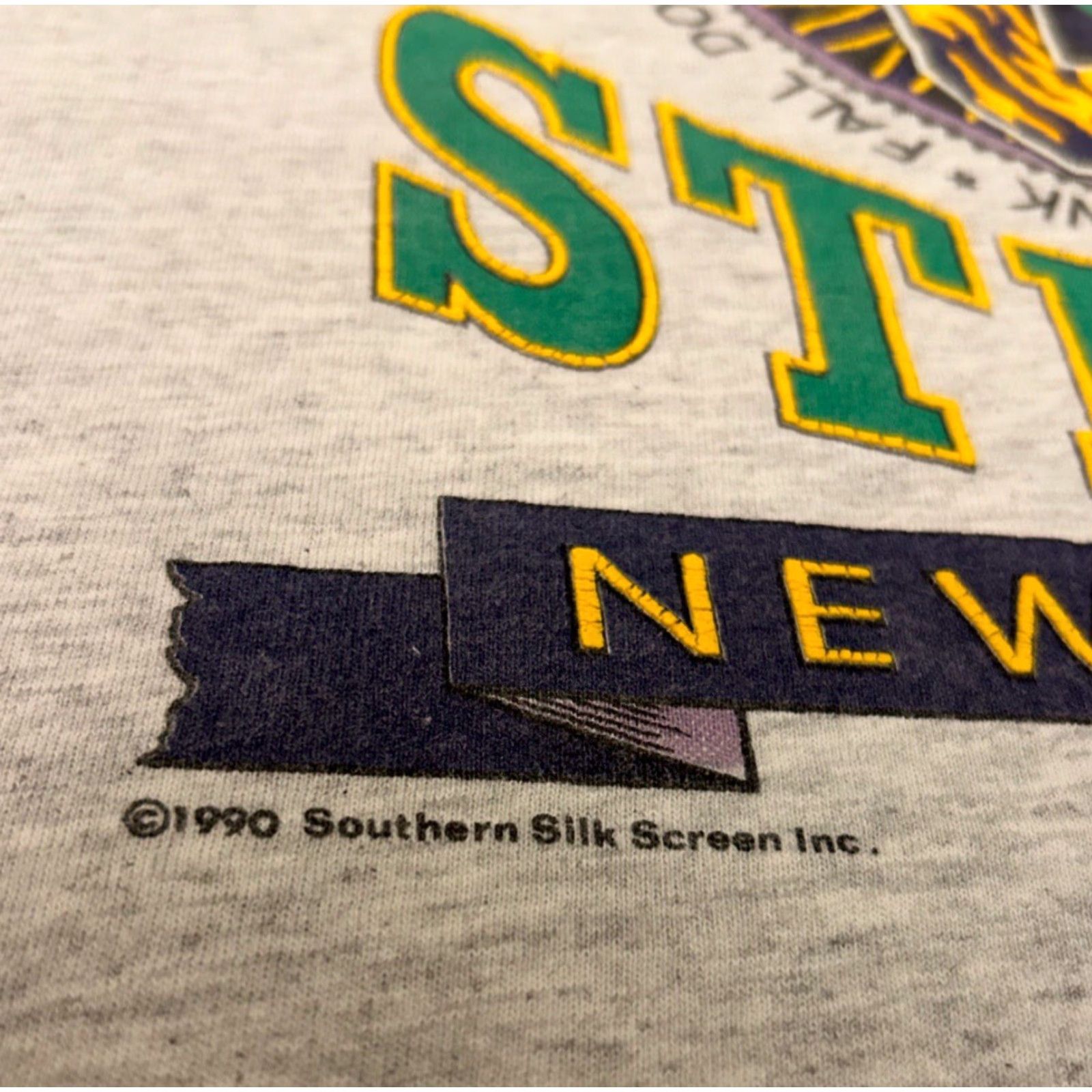 Vintage VINTAGE 90s New Orleans Bourbon Street Mardi Gras 1990 VTG Shirt Mens Size Large Size US L / EU 52-54 / 3 - 3 Thumbnail