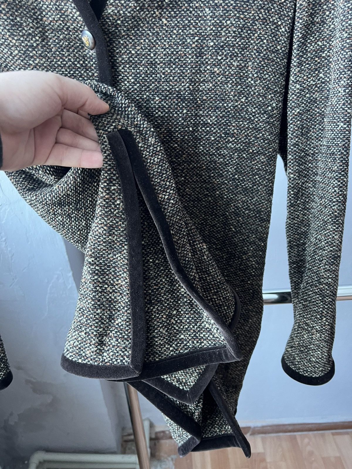 Valentino 80/90’S VALENTINO MISS V ITALY BUTTON ELEGANT CARDIGAN SZ 46 Size L / US 10 / IT 46 - 10 Thumbnail