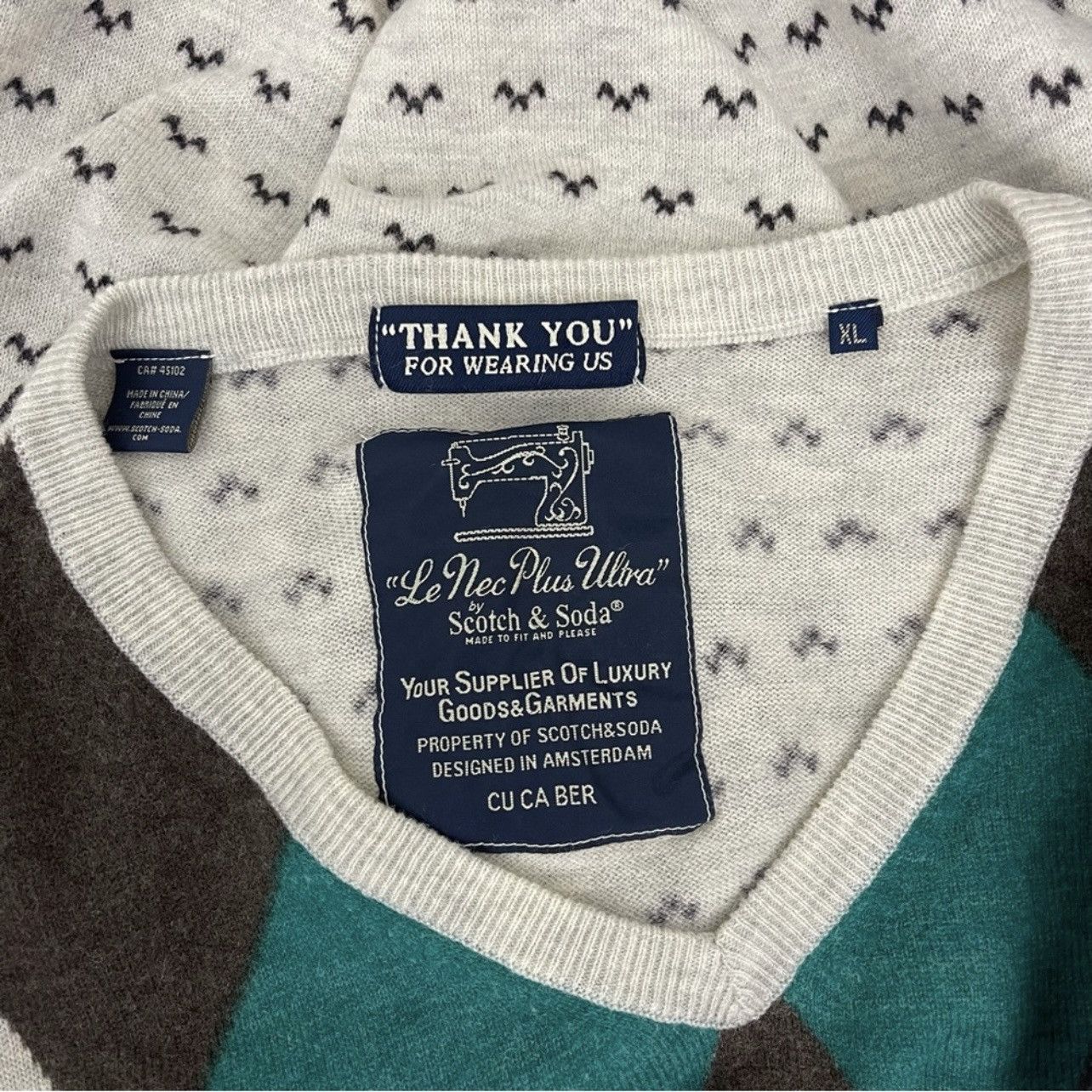Scotch & Soda Scotch & Soda V-Neck Mixed Print Wool Blend Sweater Size US XL / EU 56 / 4 - 3 Thumbnail