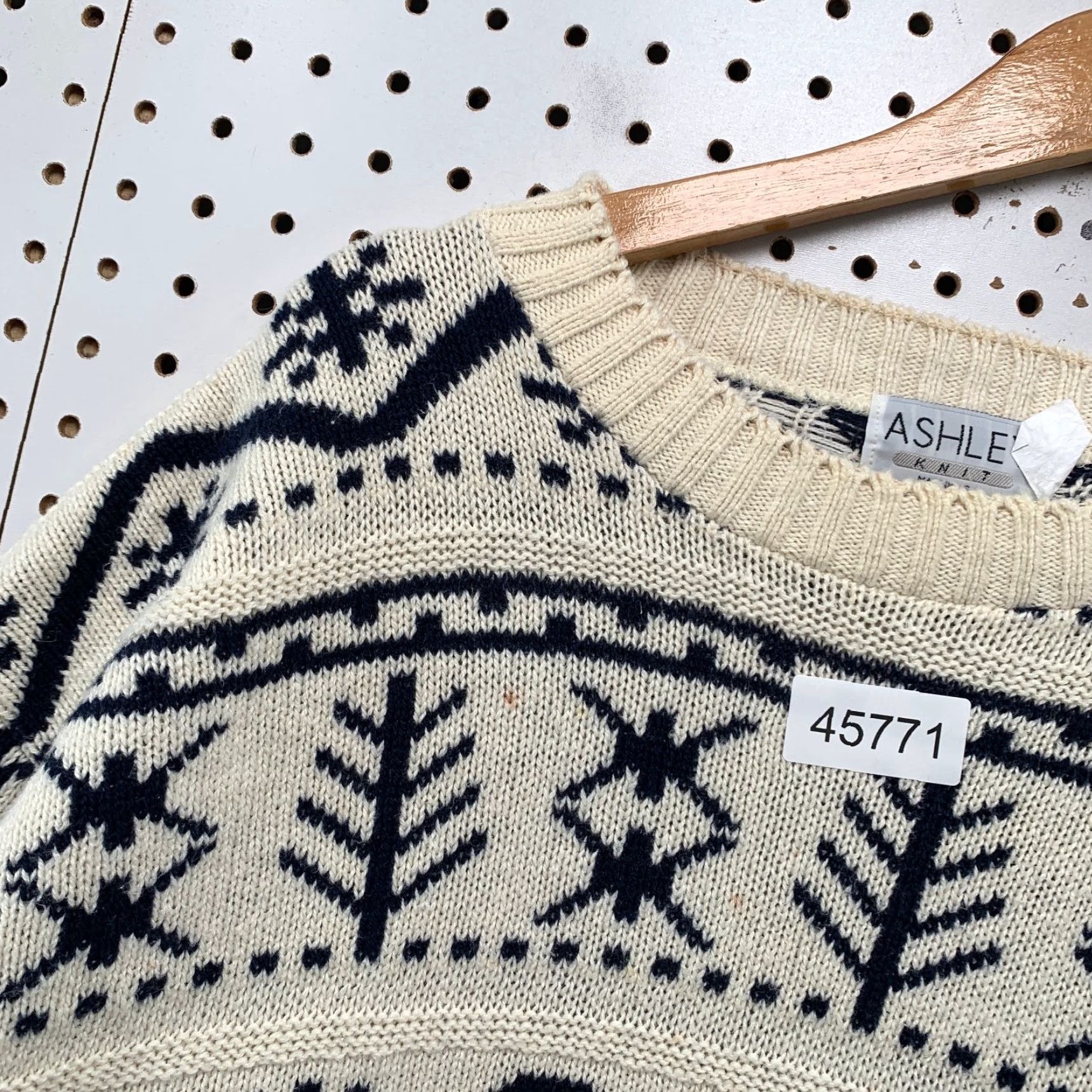 Vintage VINTAGE Ashley Knit Mens Large Fair Isle Nordic Sweater Beige 100% Cotton Pullover Knit Crew Neck 90s Ski Winter Casual Size US L / EU 52-54 / 3 - 4 Thumbnail