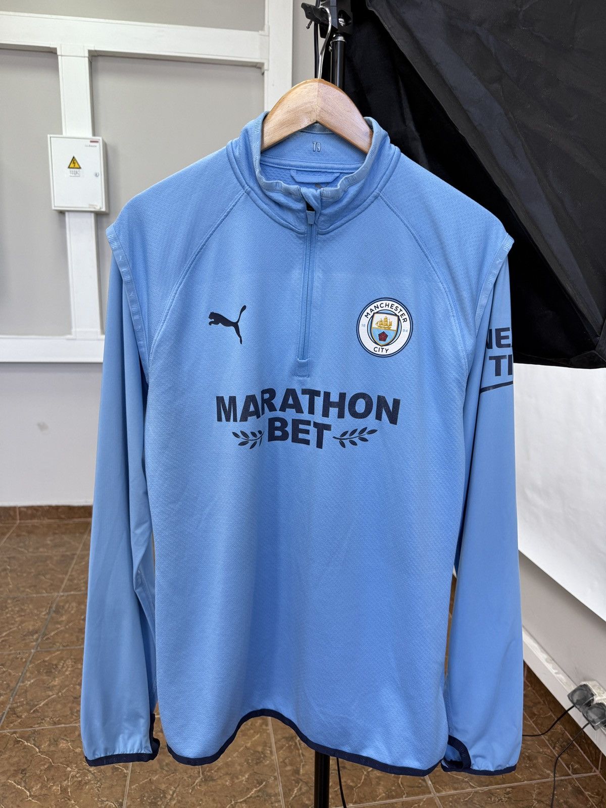Puma 🏴󠁧󠁢󠁥󠁮󠁧󠁿 Puma Manchester City Football Soccer Training Long Sleeve Size US M / EU 48-50 / 2 - 1 Thumbnail