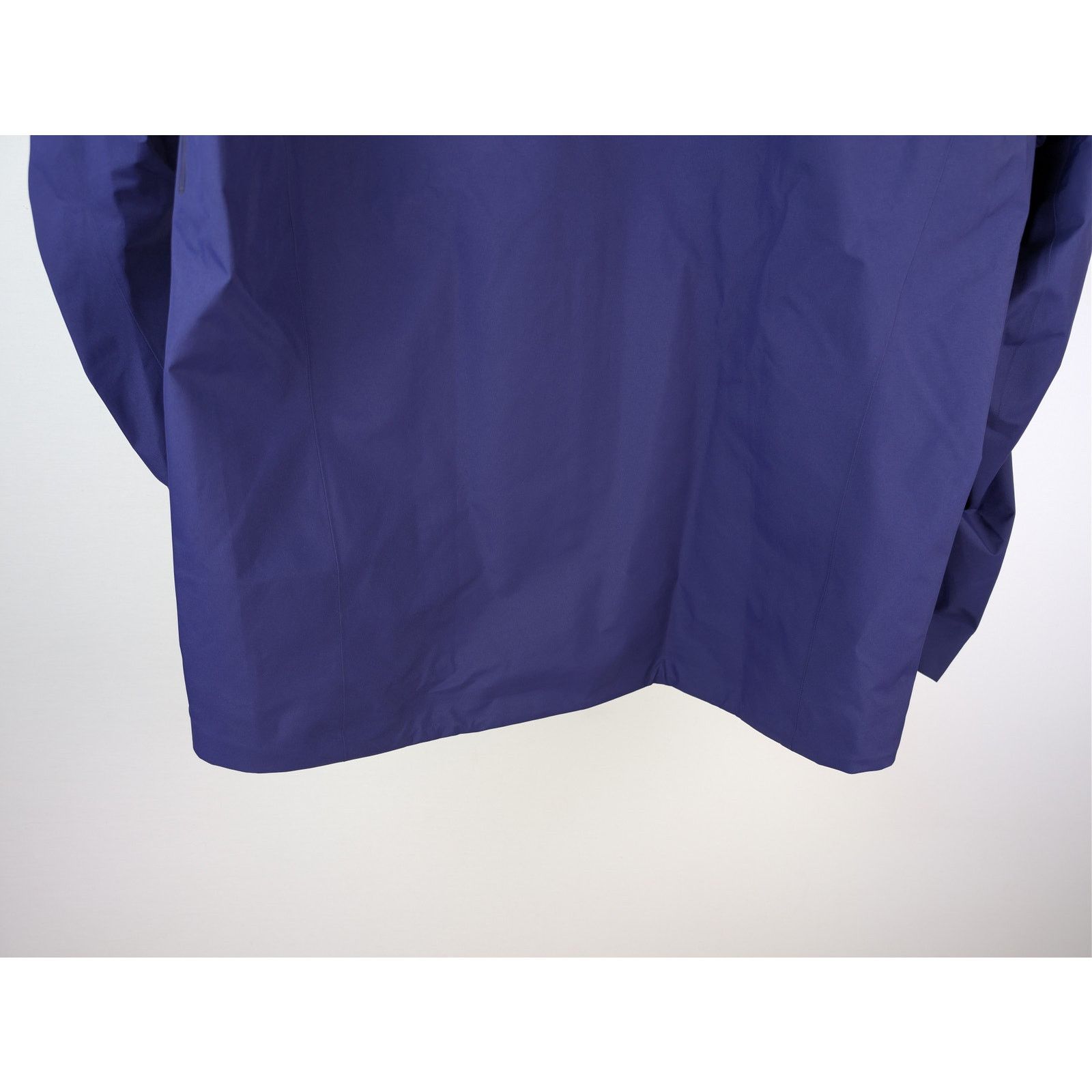 Arc'teryx o1rshd1 Alpha SV Jacket in Soulsonic / Black Size US XL / EU 56 / 4 - 14 Thumbnail