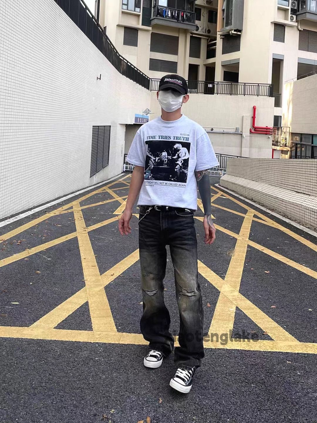 Unisex washed faded stain paint damaged ripped jeans