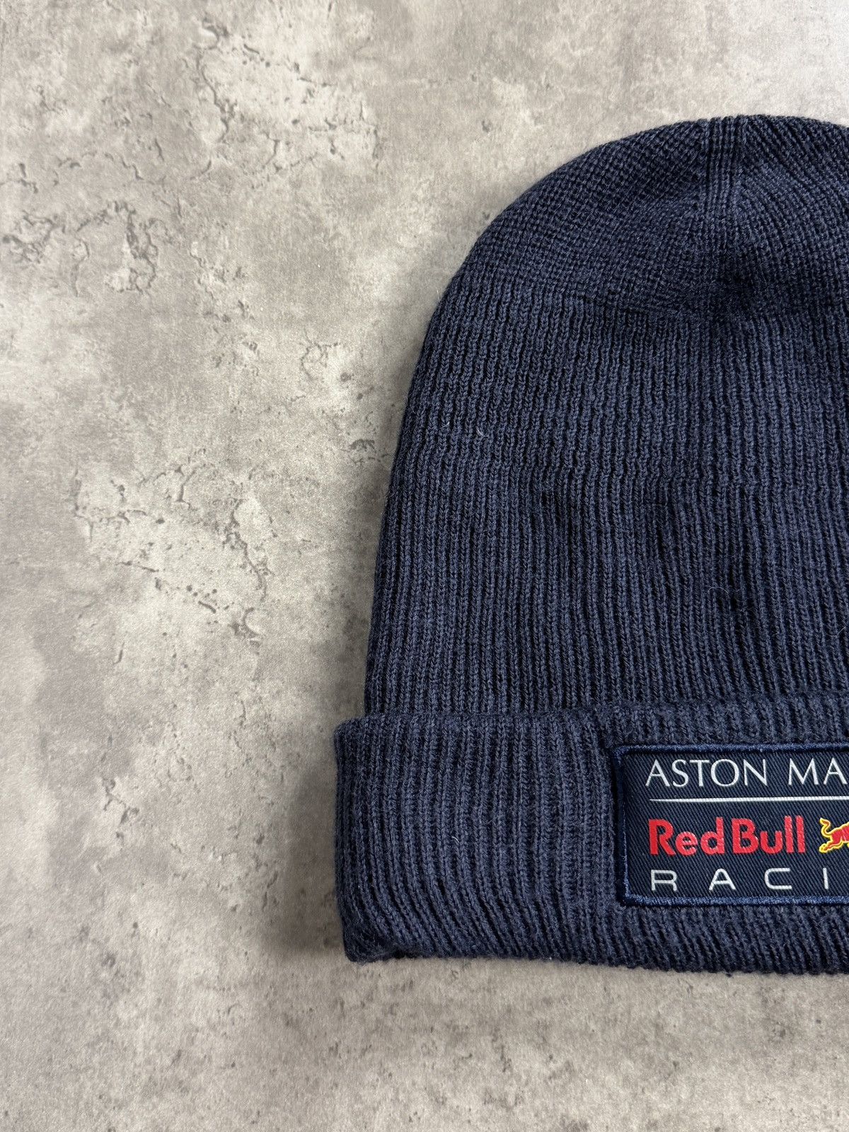 Puma × Red Bull Men’s Puma Aston Martin Red Bull Racing Beanie Hat F1 L-XL Size 40 - 2 Thumbnail
