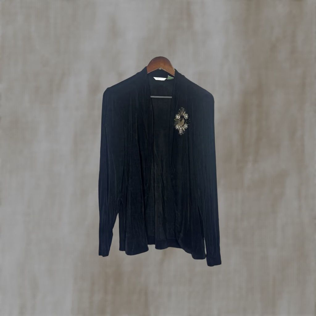 Laura Ashley VINTAGE Laura Ashley Petites Jacket Black Beaded Knit Slinky L Sleeve Button Women's Small/Petites, 0? Size L / US 10 / IT 46 - 1 Thumbnail