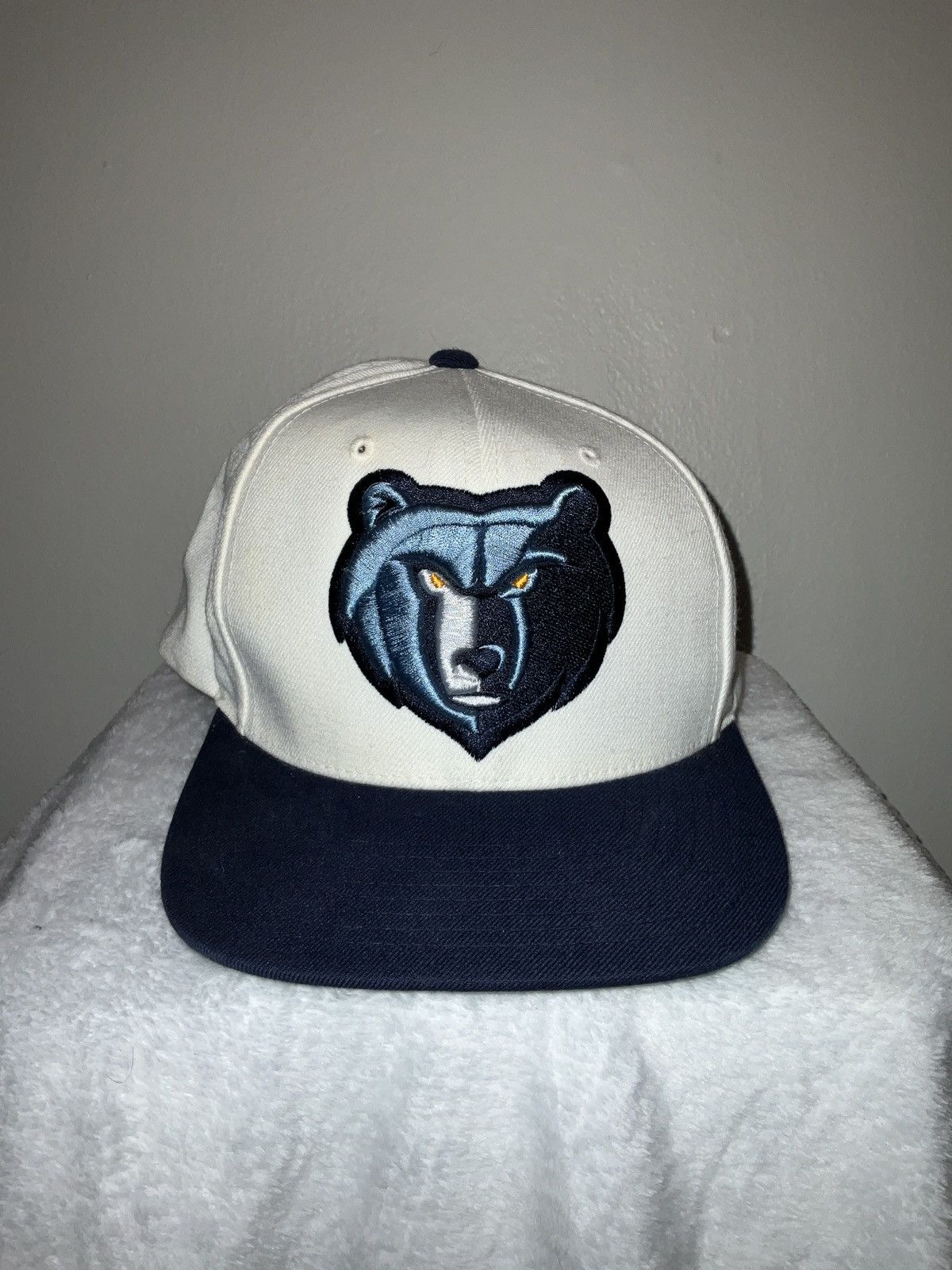 Mitchell & Ness Memphis Grizzlies SnapBack Size ONE SIZE - 1 Thumbnail