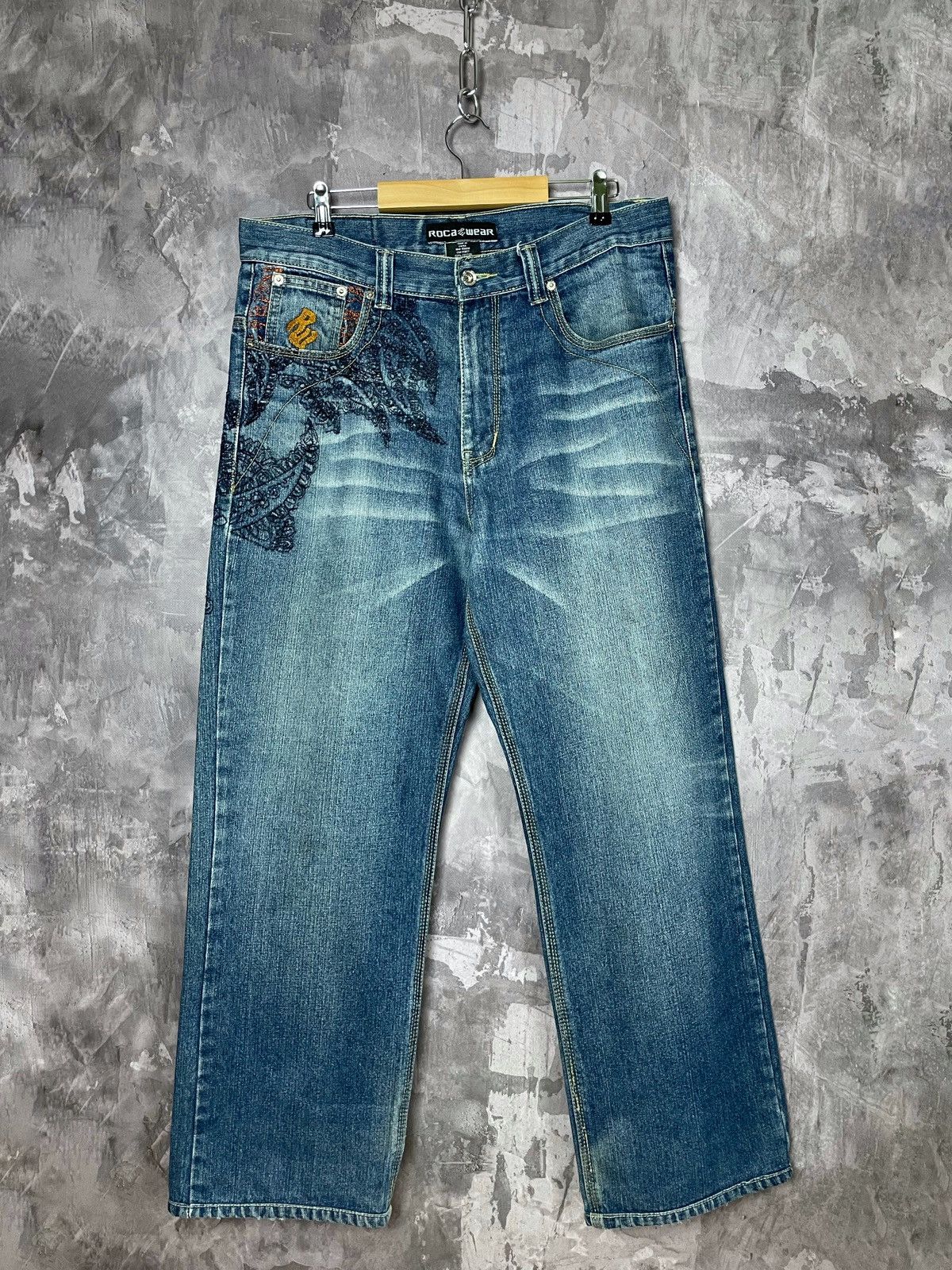 Japanese Brand × Vintage Crazy vintage Y2K baggy embroidered Rocawear denim jeans Size US 34 / EU 50 - 9 Thumbnail