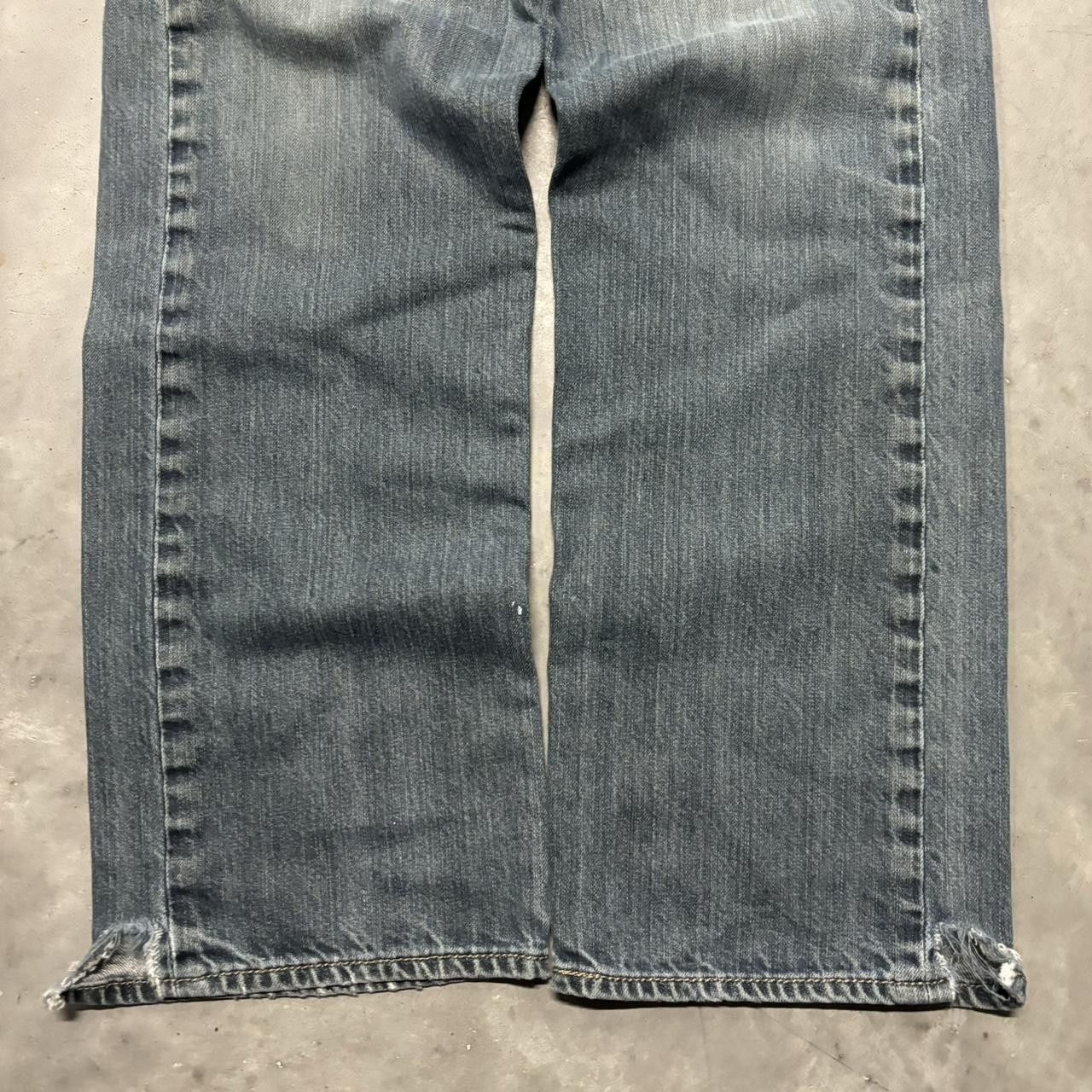 Levi's × Vintage Crazy Vintage Y2K/2000s Grunge Dark Wash Levi’s Denim Jeans! Size US 31 - 6 Thumbnail