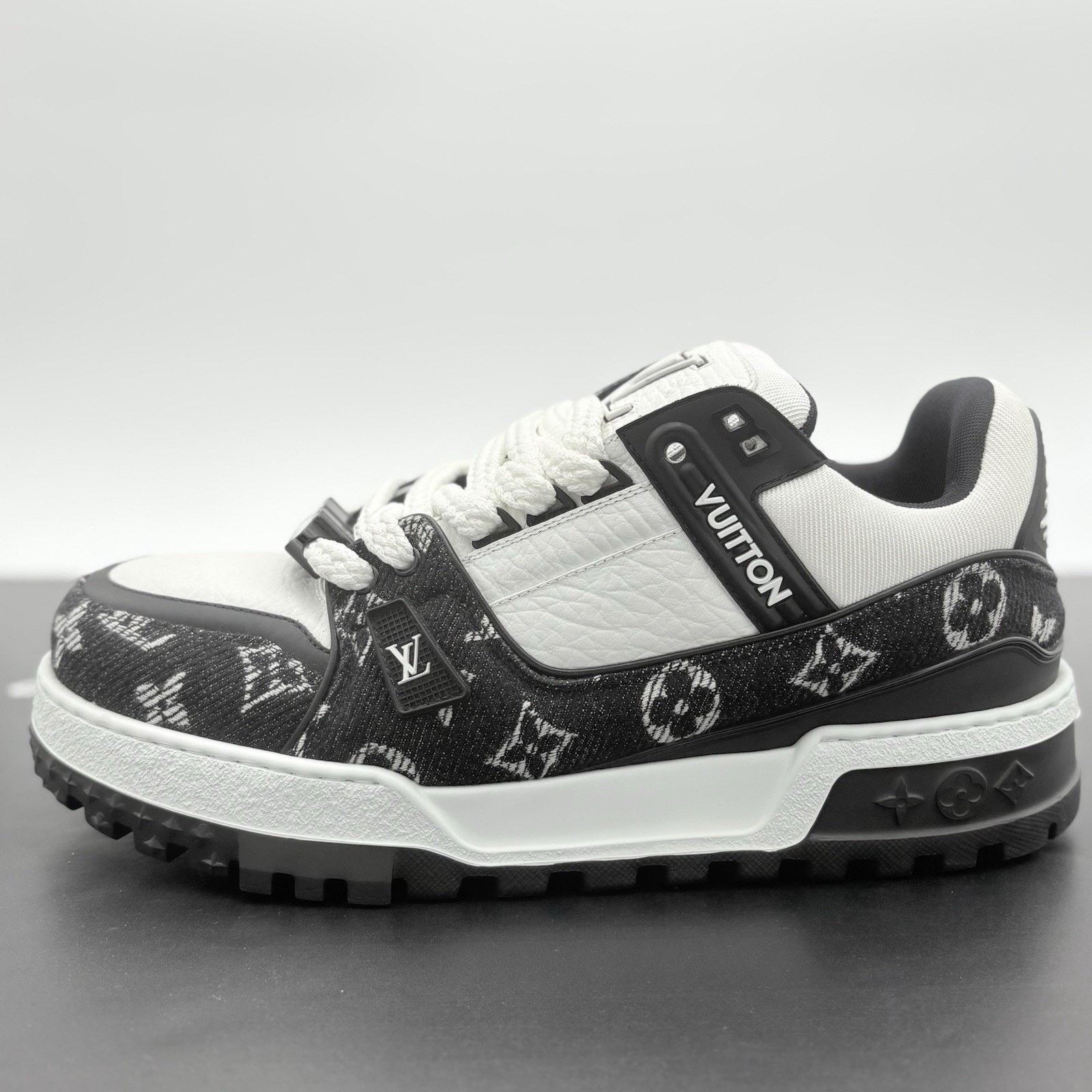 Louis Vuitton (11-11.5 US) Louis Vuitton Denim Maxi ' Black ' | WORN ONCE! Size US 11 / EU 44 - 8 Thumbnail