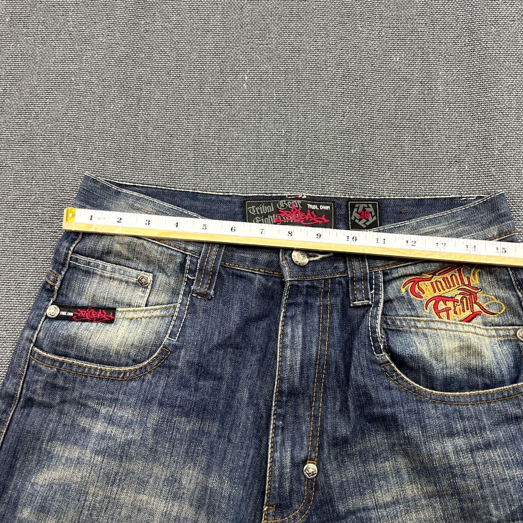 Vintage Tribal Gear Denim Shorts W31 Mens Cargo Distressed Blue Cotton Denim Jeans 38.5in Full Length Regular Rise 8-10 in W32 variant not included Size US 31 - 7 Thumbnail