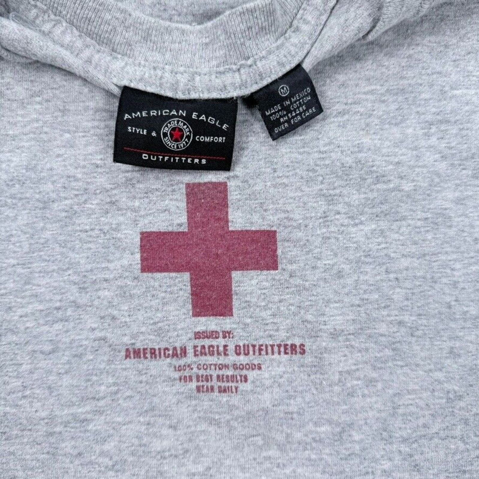 American Eagle Outfitters × Vintage Vintage American Eagle Outfitters Lifeguard Medic T Shirt Size US L / EU 52-54 / 3 - 3 Thumbnail