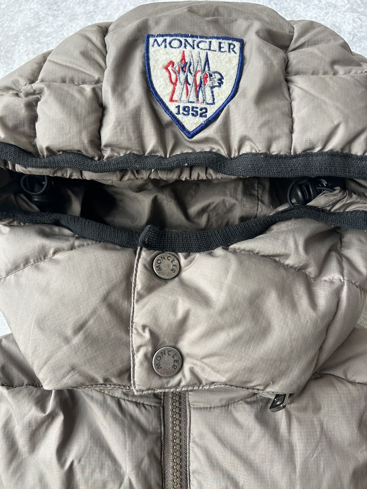 Moncler Moncler Kids Down Puffer Jacket Embroidered Patches Size US XXS / EU 40 - 16 Thumbnail