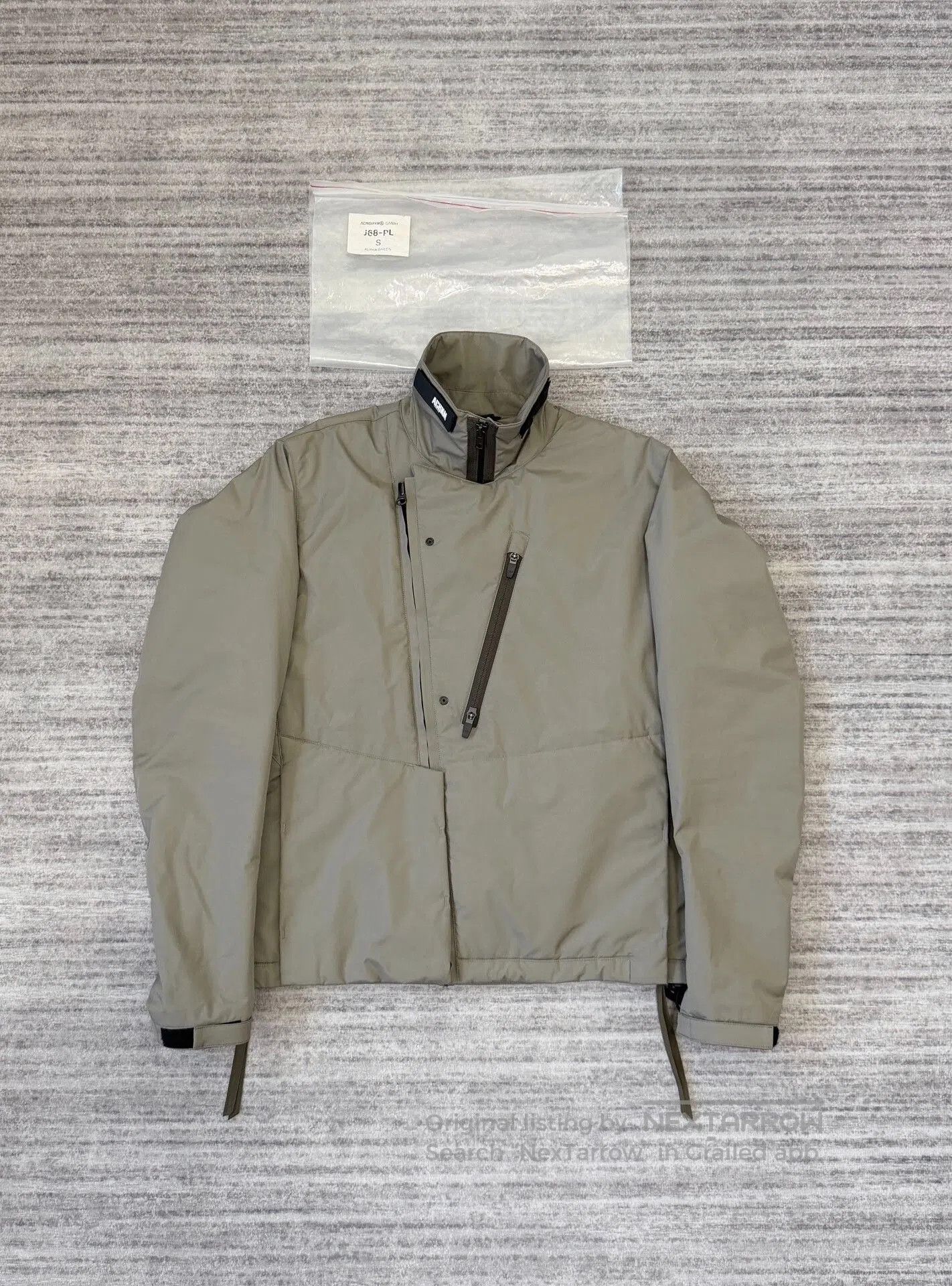 Acronym Acronym J68. Size US S / EU 44-46 / 1 - 2 Thumbnail