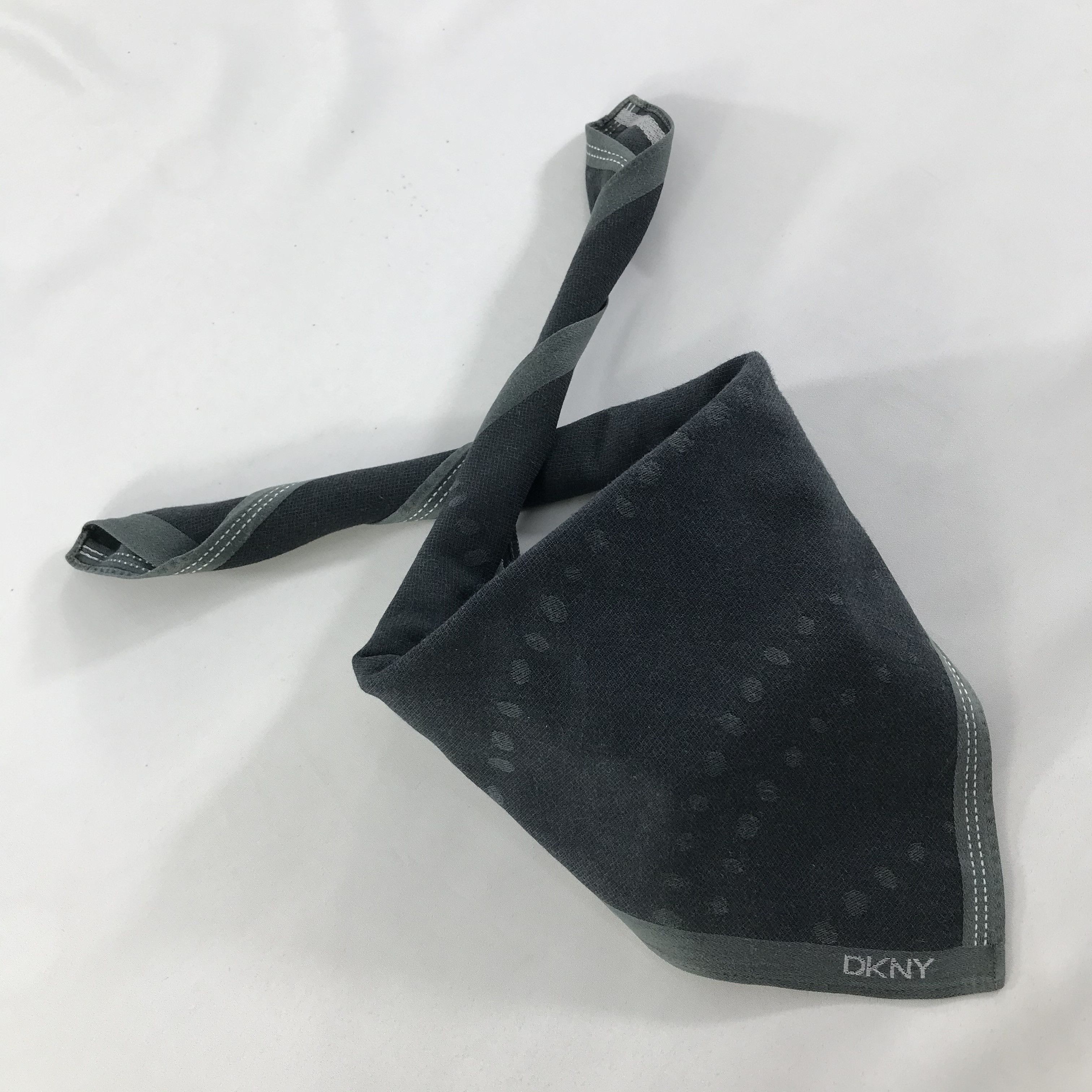 DKNY × Vintage DKNY Bandana / Handkerchief / Neckerchief - S1328 Size ONE SIZE - 4 Thumbnail