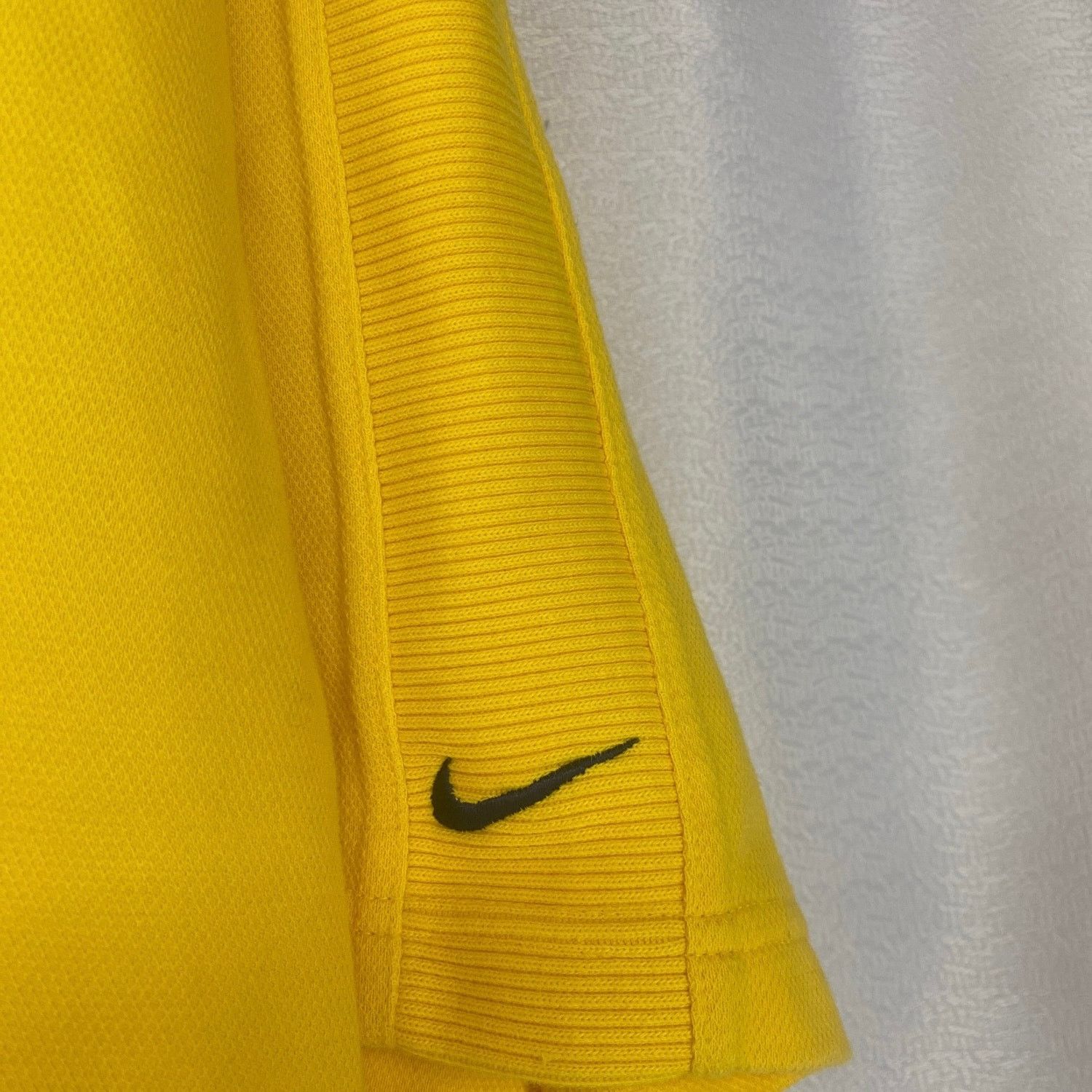 Nike NIKE Team UM Michigan maize Golf Polo men sz XL Size US XL / EU 56 / 4 - 2 Thumbnail