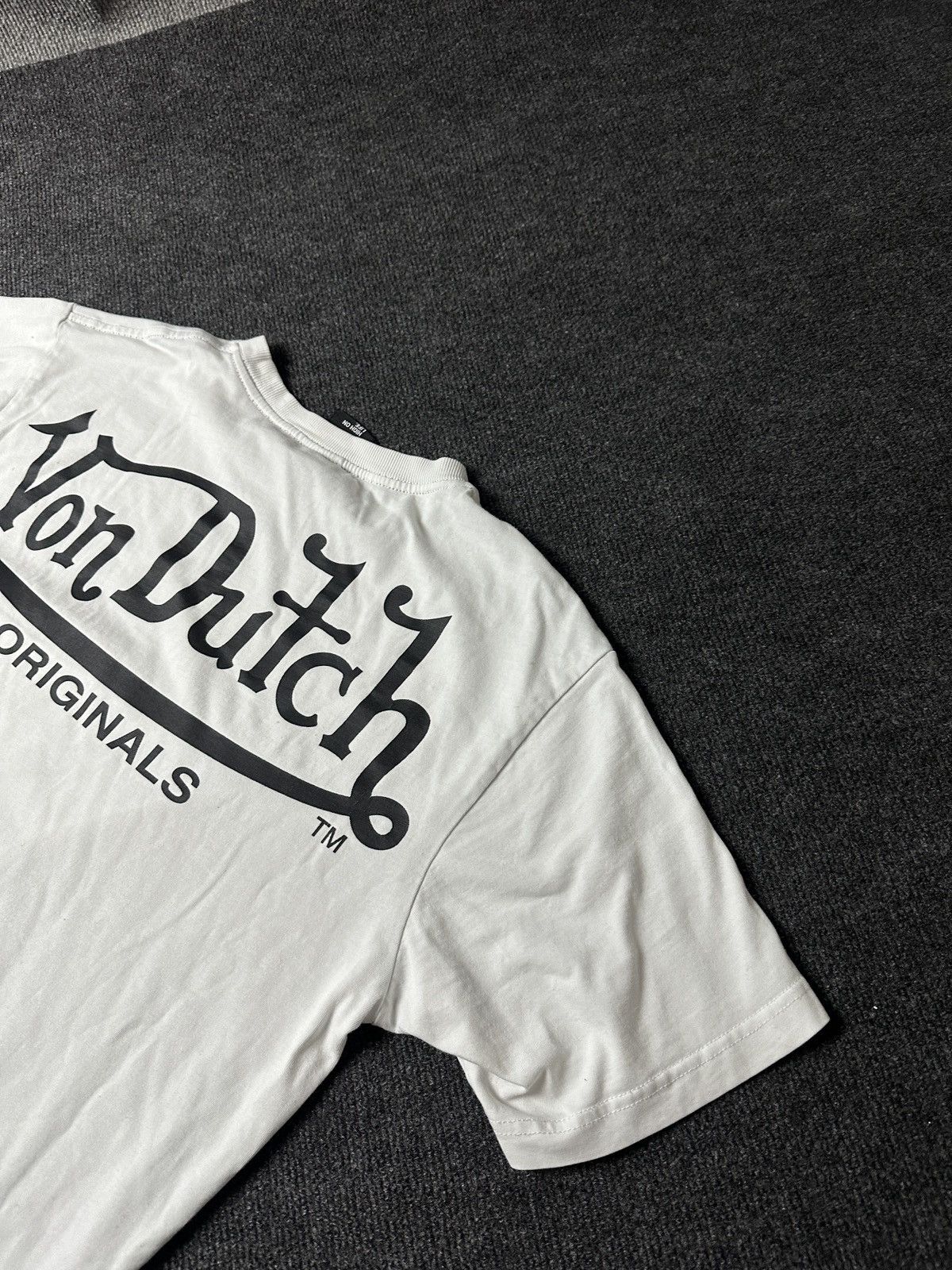 Von Dutch 🚨Y2K VON DUTCH BIG LOGO SUNFADED Y2K distressed style tee Size US S / EU 44-46 / 1 - 11 Thumbnail