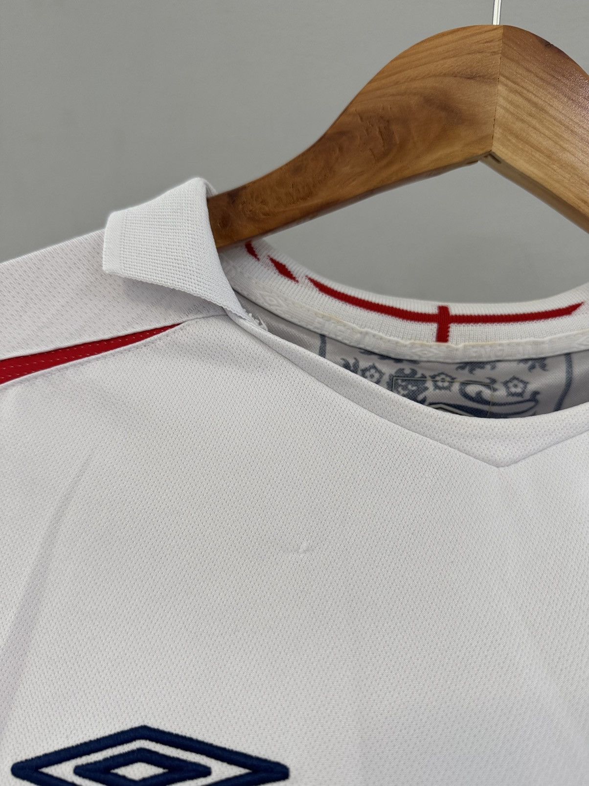 Umbro × Vintage Umbro England 2007/2009 #4 Gerrard Football Jersey Size US L / EU 52-54 / 3 - 5 Thumbnail