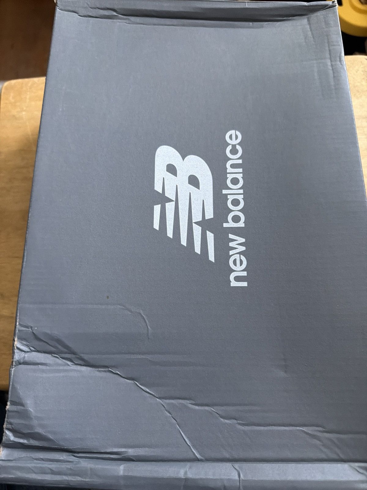 New Balance New balance 9060 Size US 11.5 / EU 44-45 - 8 Thumbnail