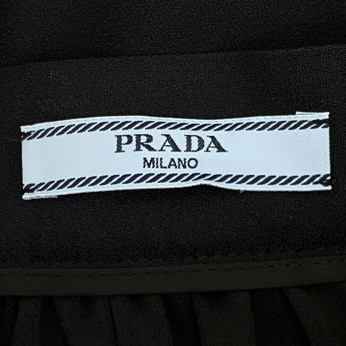 Prada Prada Black Casual Long Skirt K26WX Size 26" / US 2 / IT 38 - 5 Thumbnail