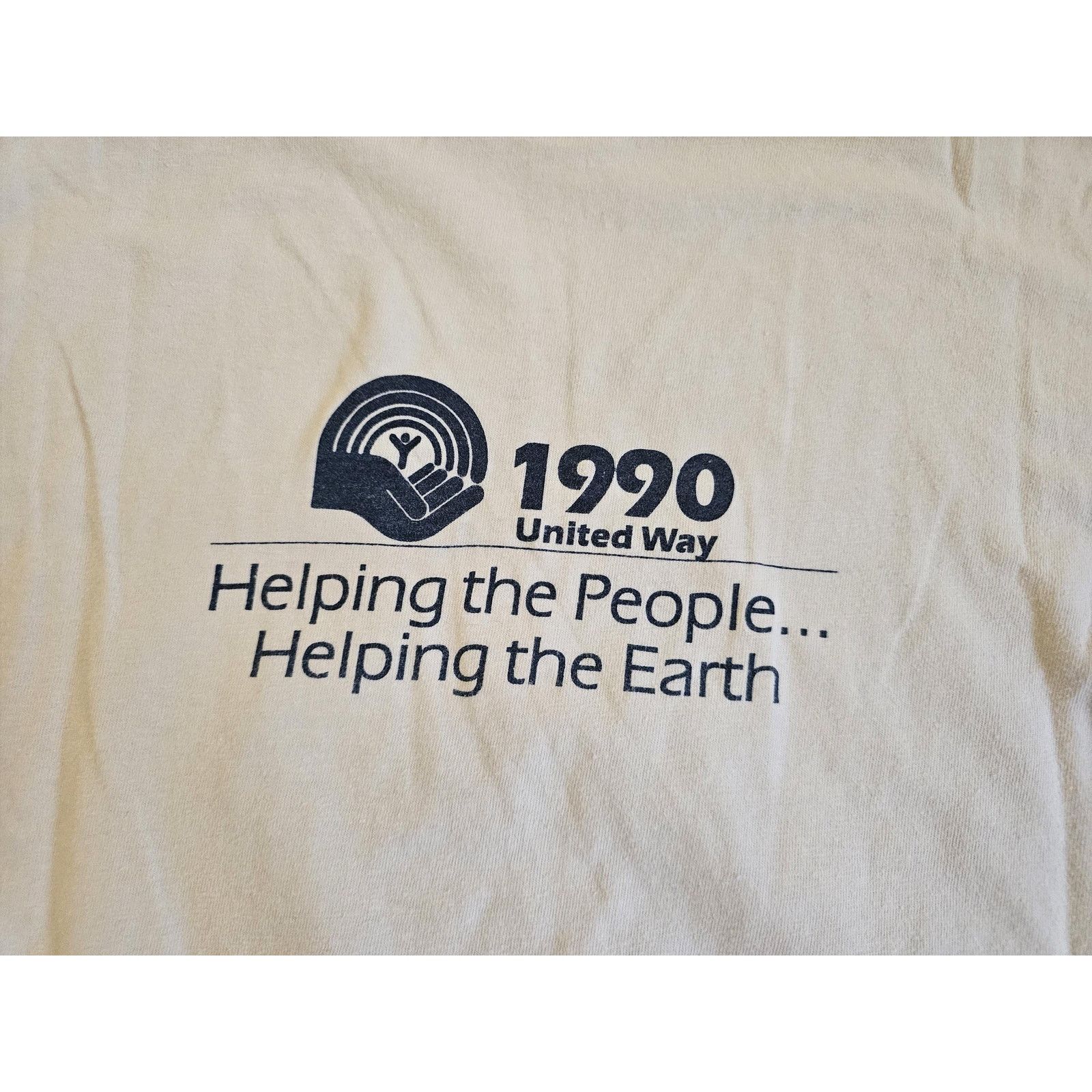 Hanes Helping People Helping the Earth T-shirt Double sided XL 90s Size US XL / EU 56 / 4 - 4 Thumbnail