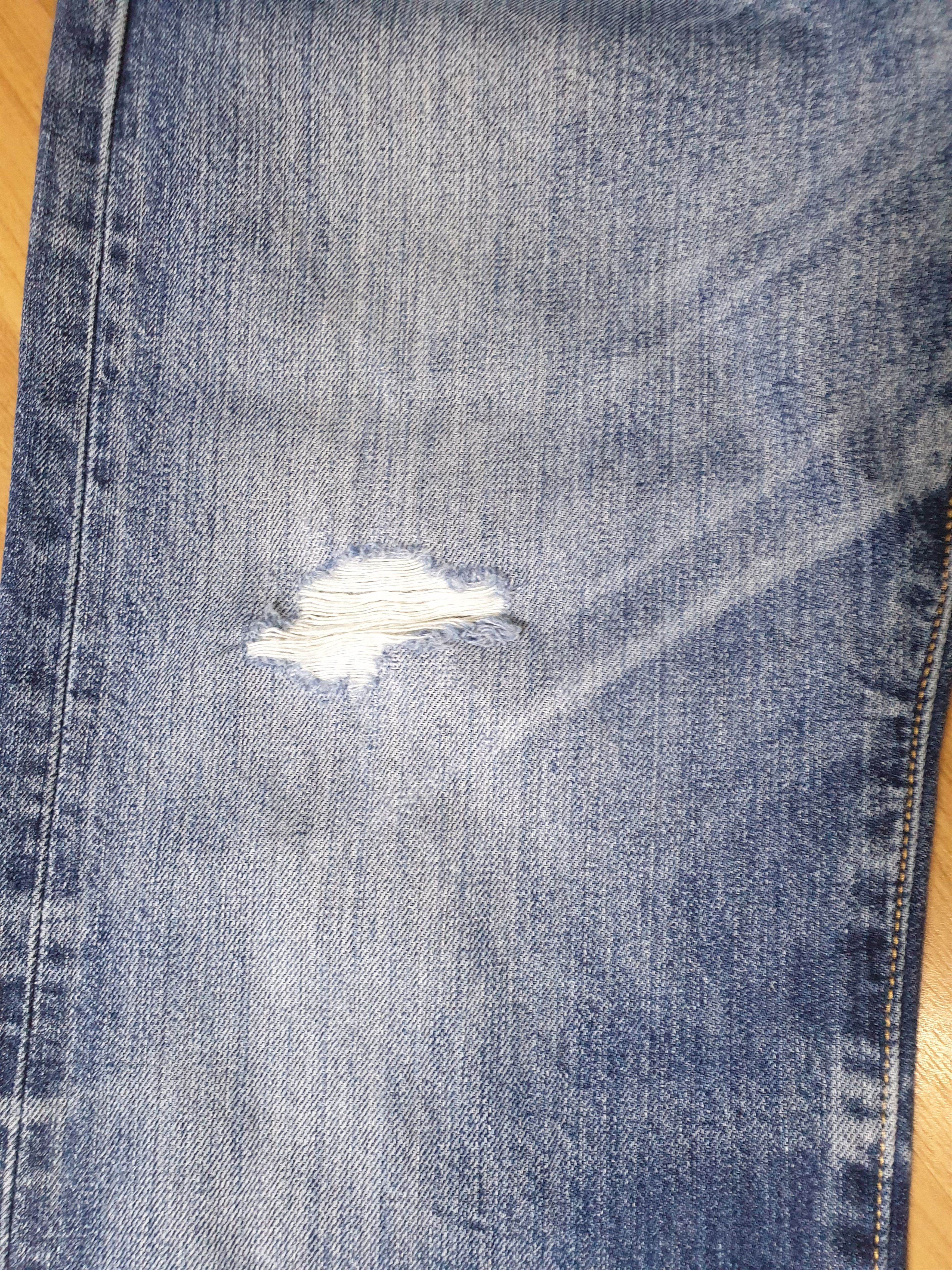 Levi's Levi's 501 Vintage Style Distressed Light Wash Blue Size US 32 / EU 48 - 4 Thumbnail