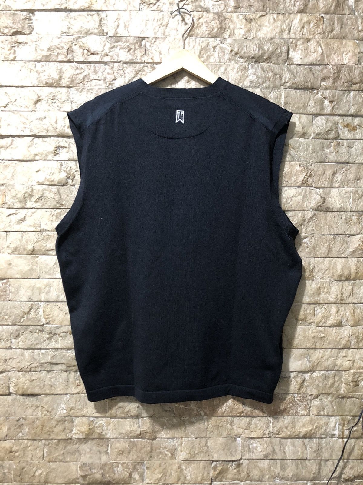 Nike × Tiger Woods Nike Tiger Woods Vest Knits Size US L / EU 52-54 / 3 - 4 Thumbnail