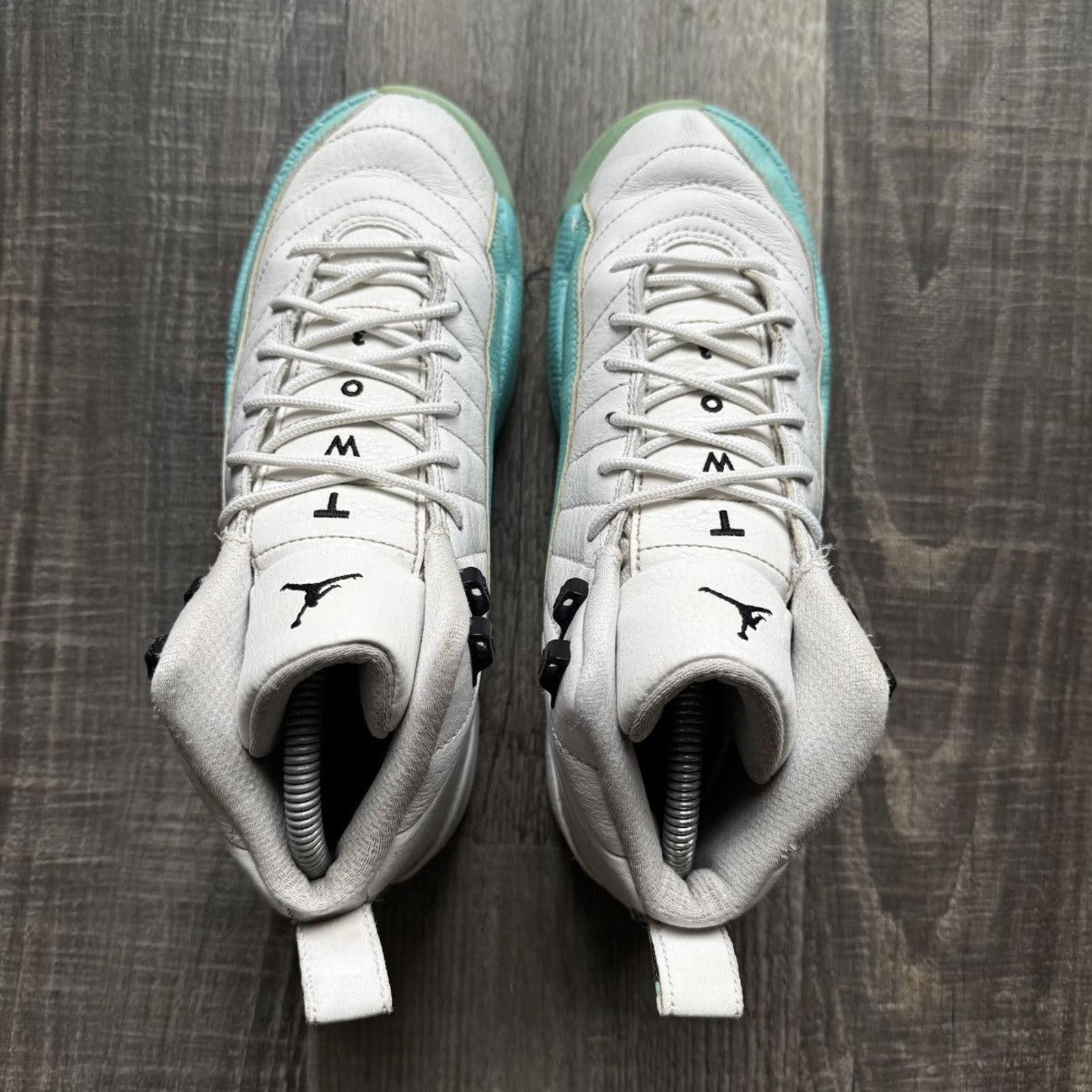 Jordan Brand NIKE • JORDAN 12 Retro GS "Light Aqua" (7M) Size US 7 / EU 40 - 9 Thumbnail