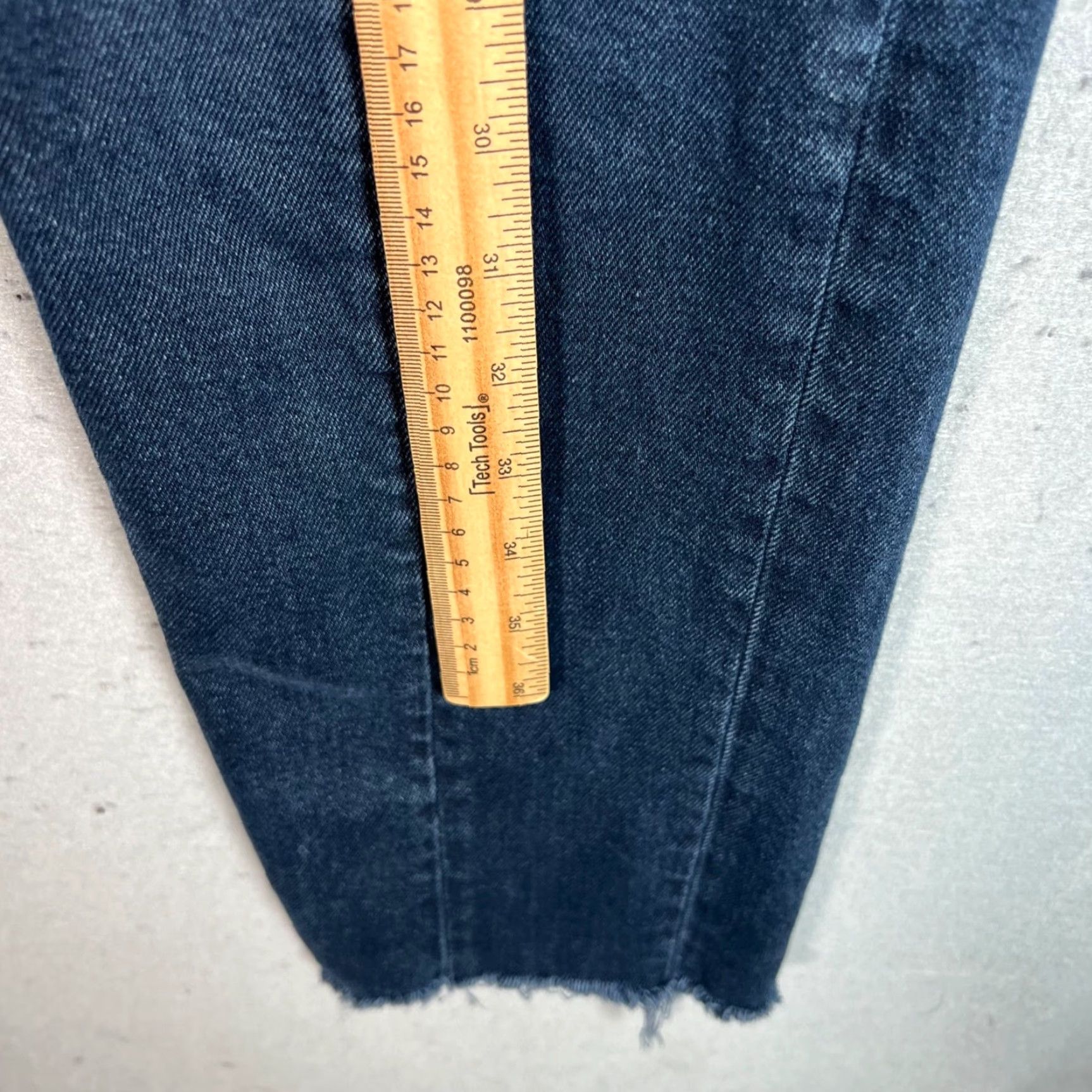 Asos ASOS Mens Tapered Leg Jeans Size 30 Blue Cotton Blend Denim Size US 30 / EU 46 - 6 Thumbnail