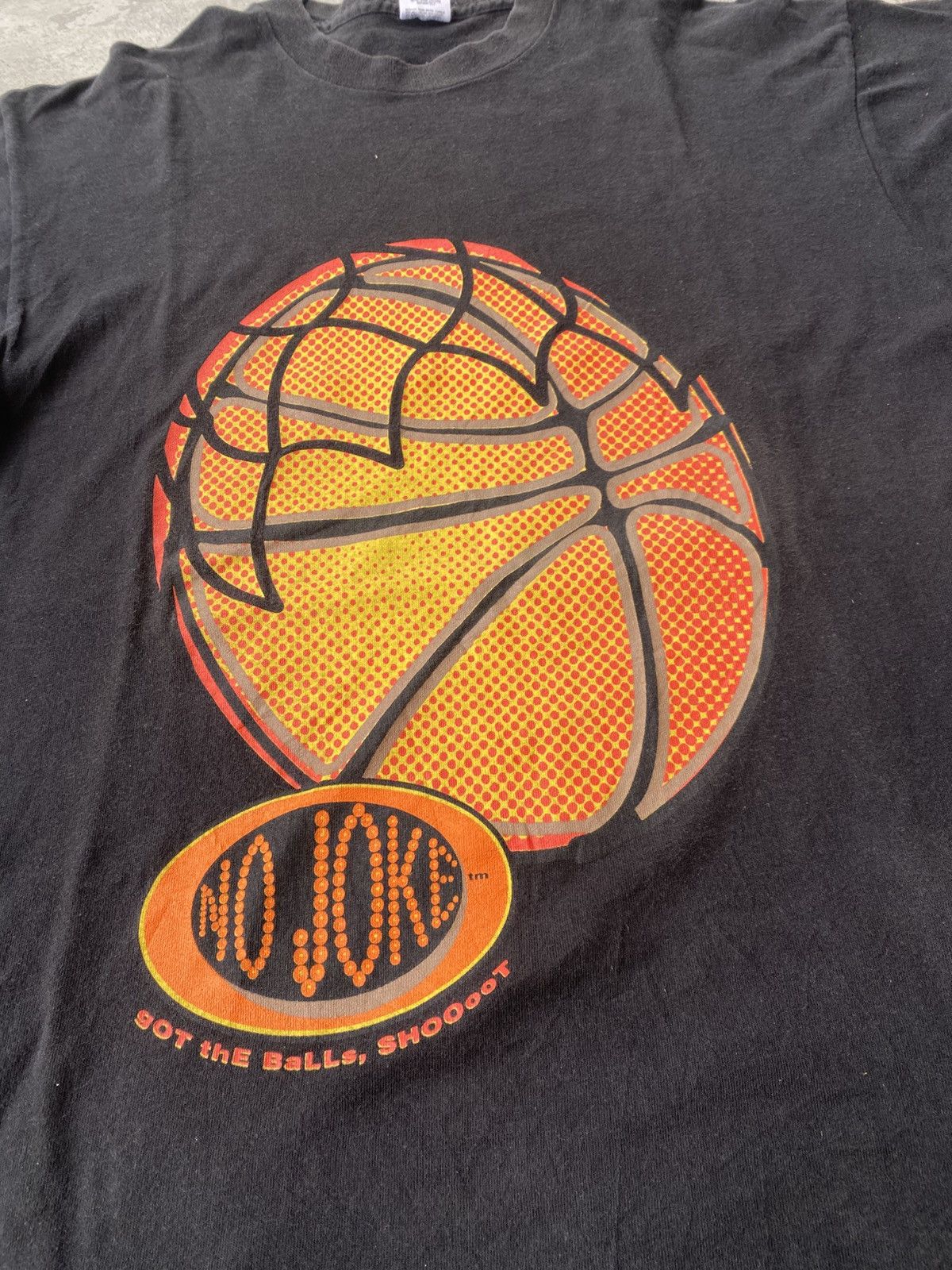 Vintage Vintage 90s No Joke Brand Basketball Style Streetwear Tee Size US L / EU 52-54 / 3 - 3 Thumbnail