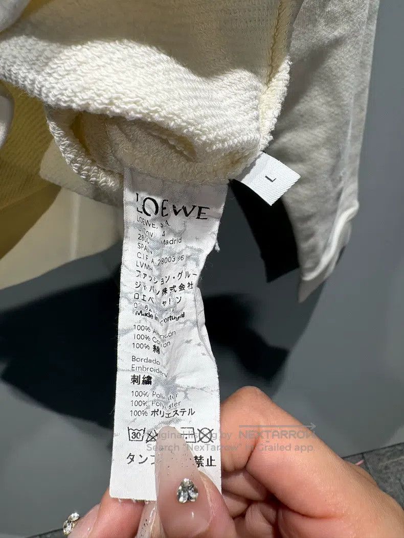Loewe Loewe Beige Classic Embroidered Large Logo Crewneck Sweats Size L / US 10 / IT 46 - 4 Thumbnail