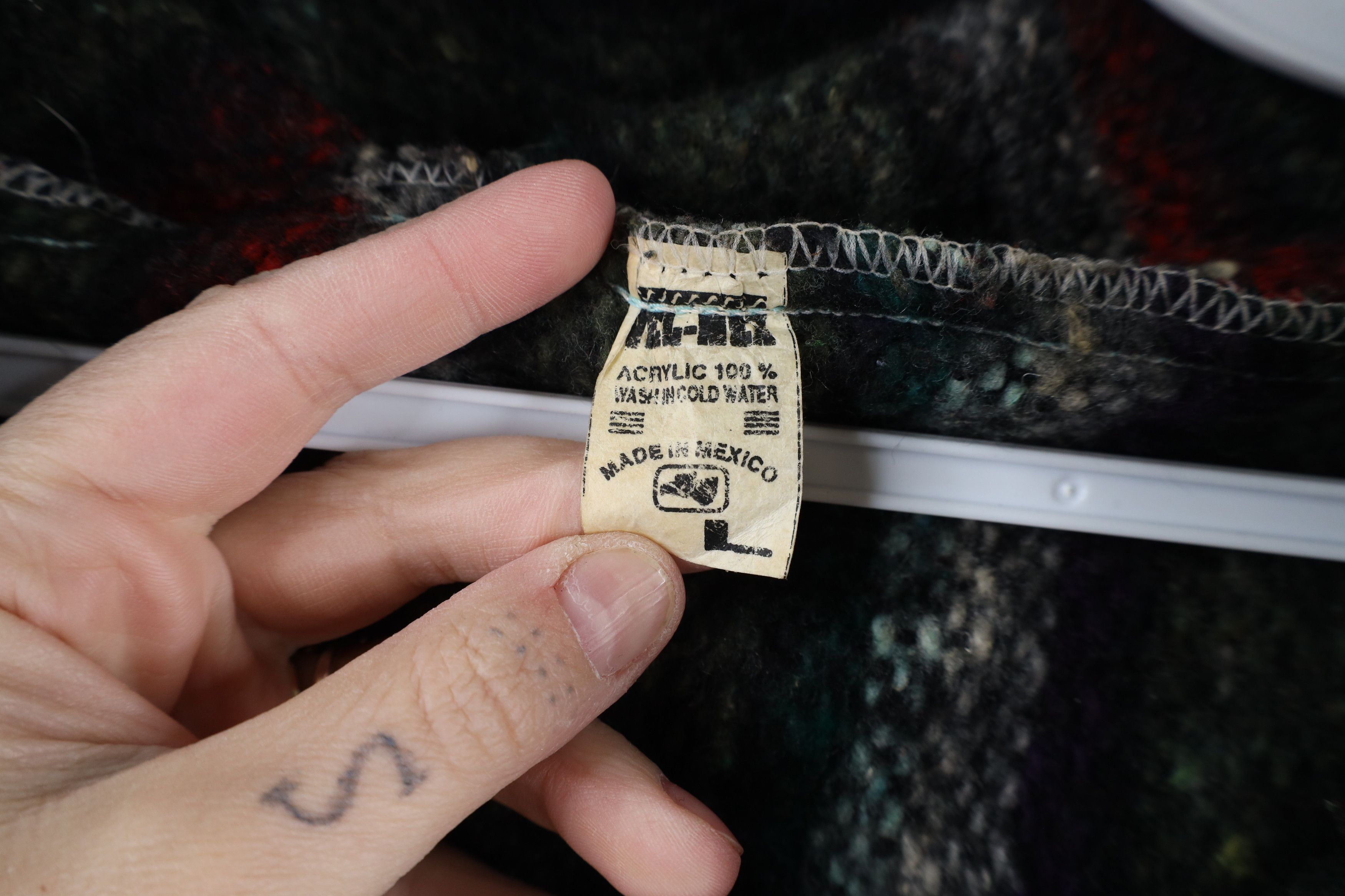 Vintage Vintage 90s Streetwear Knit Drug Rug Hoodie Sweatshirt Size US L / EU 52-54 / 3 - 4 Thumbnail