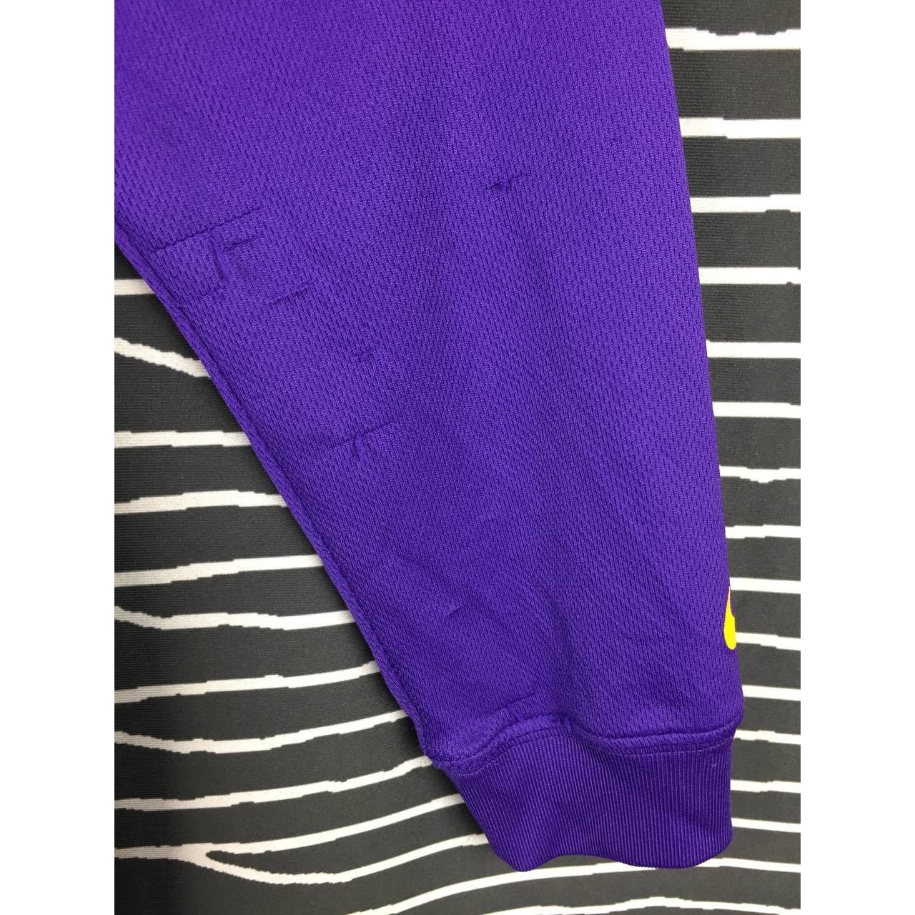 Nike Nike DRI-FIT Just Dunk It Long Sleeve Activewear Tee Size US L / EU 52-54 / 3 - 11 Thumbnail