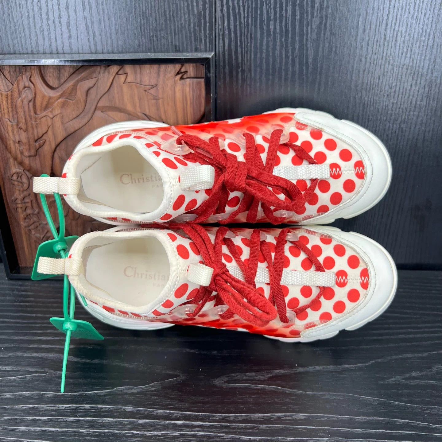 Dior DIOR D-Connect white and red spotted 36.5 Size US 6 / IT 36 - 8 Thumbnail