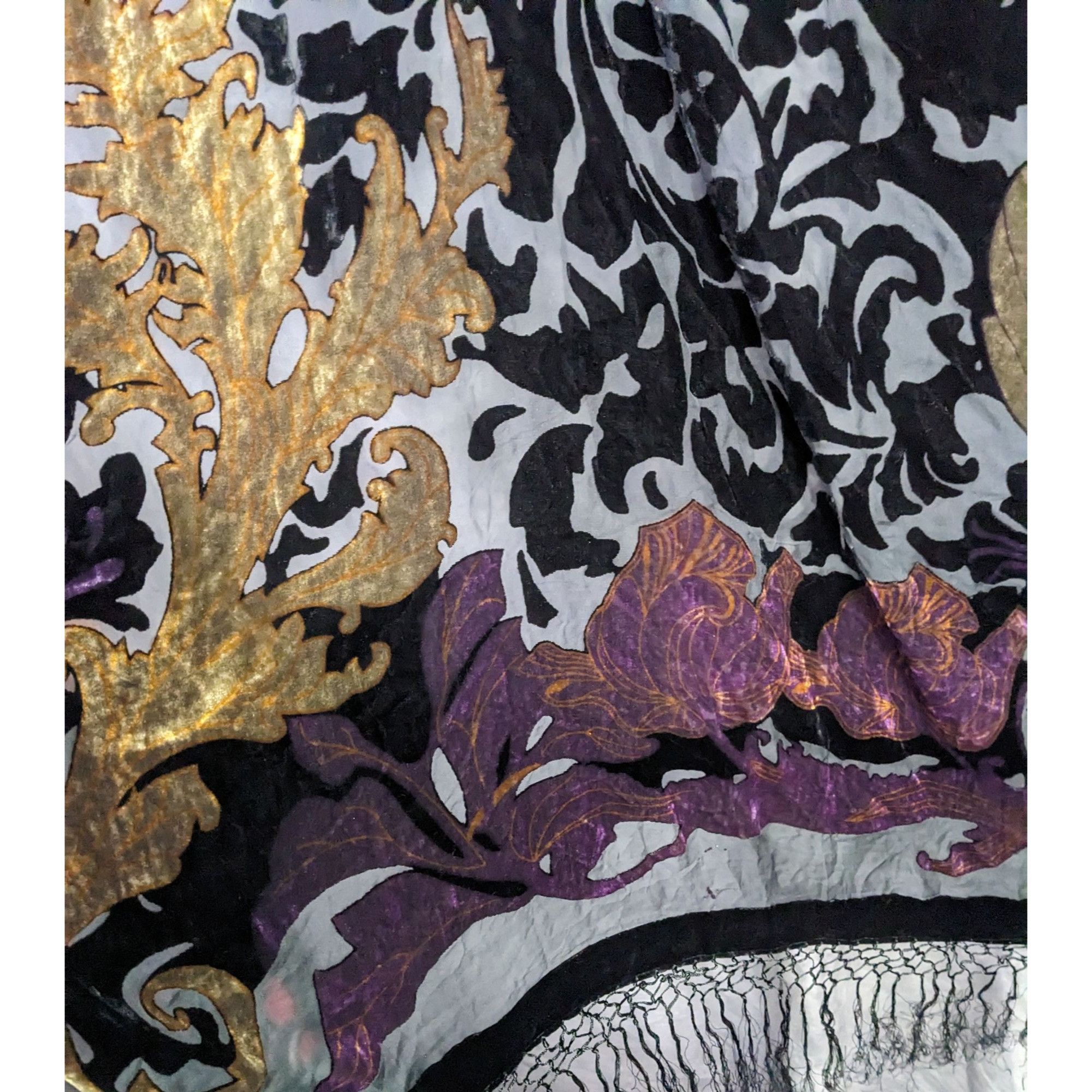 Other Vintage Burnt Velvet Shawl With Gold & Purple Floral Design Size ONE SIZE - 4 Thumbnail