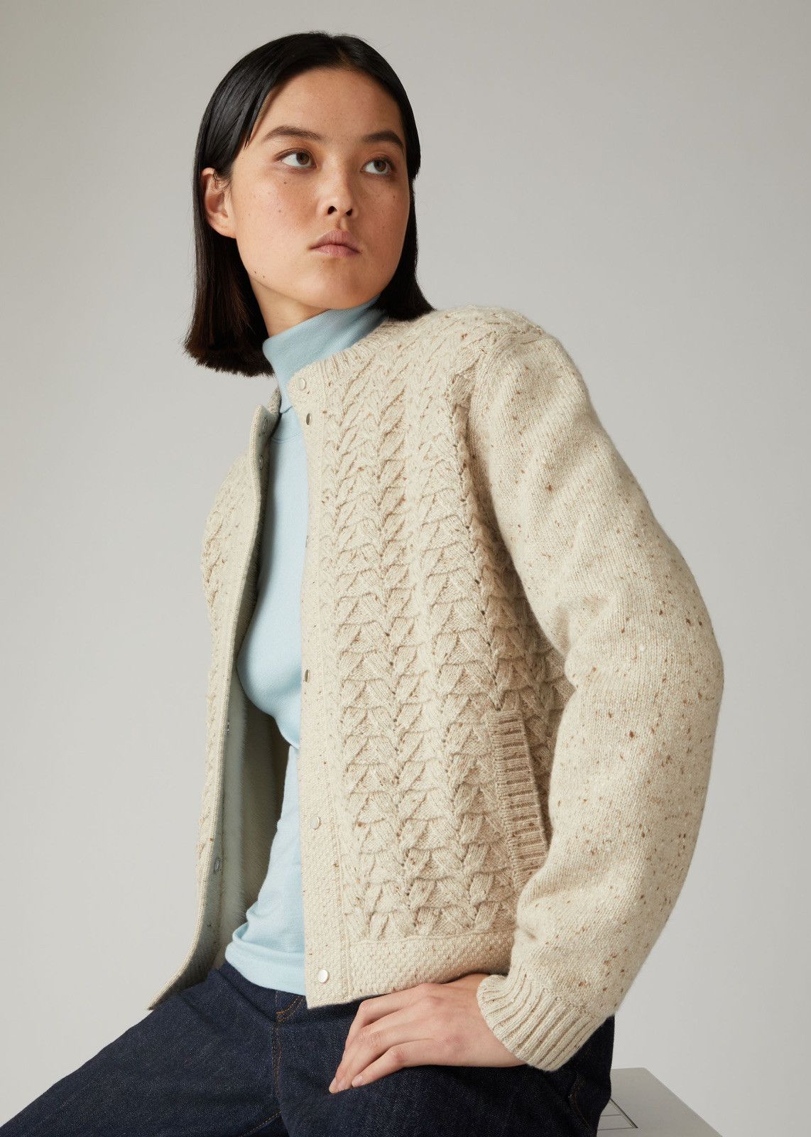 Loro Piana o1srvl11e0125 Roundneck Cashmere Cardigan in Beige Size L / US 10 / IT 46 - 2 Thumbnail