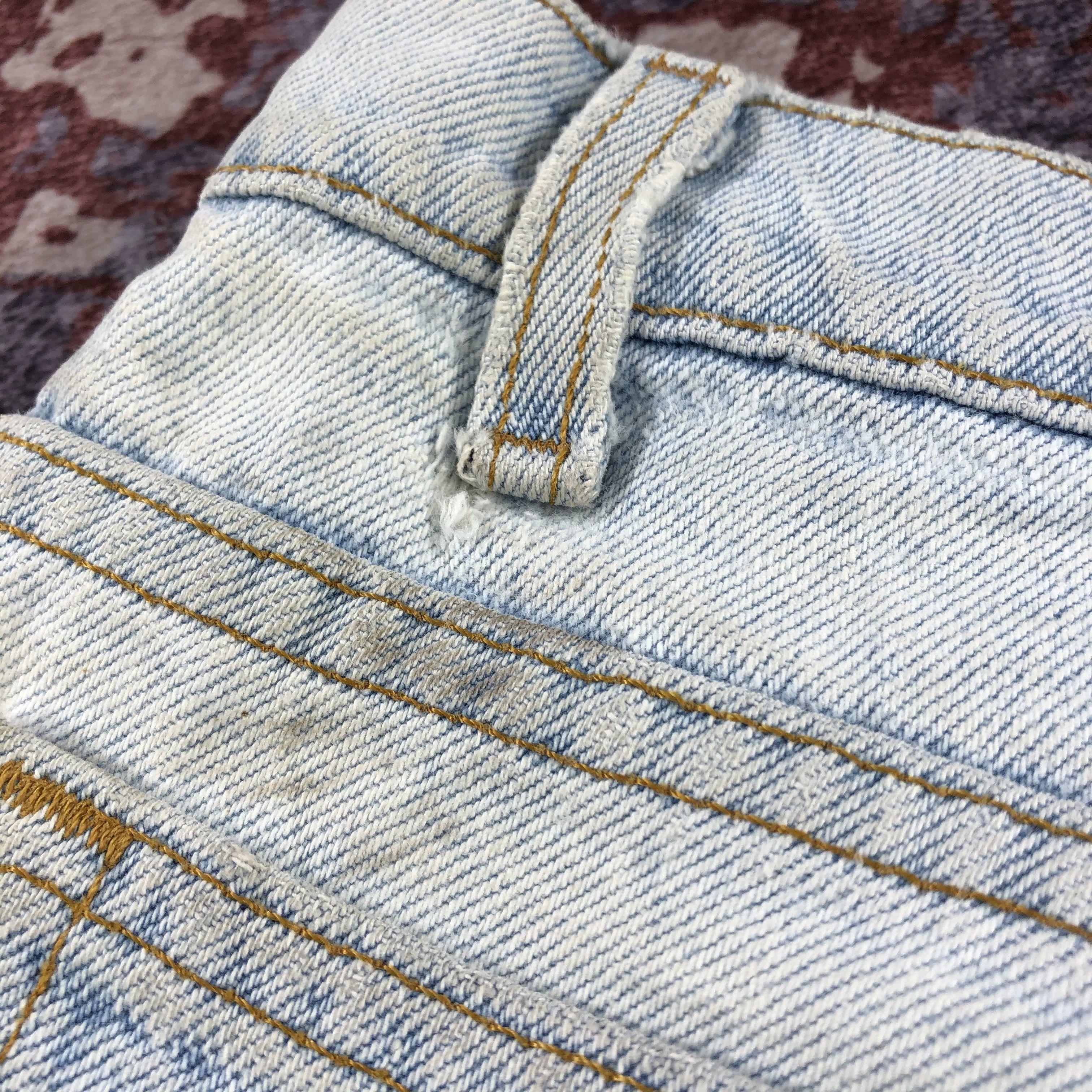Levi's × Vintage Vintage 90s Light Wash Levis 550 Jeans-JM2171 Size US 34 / EU 50 - 8 Thumbnail