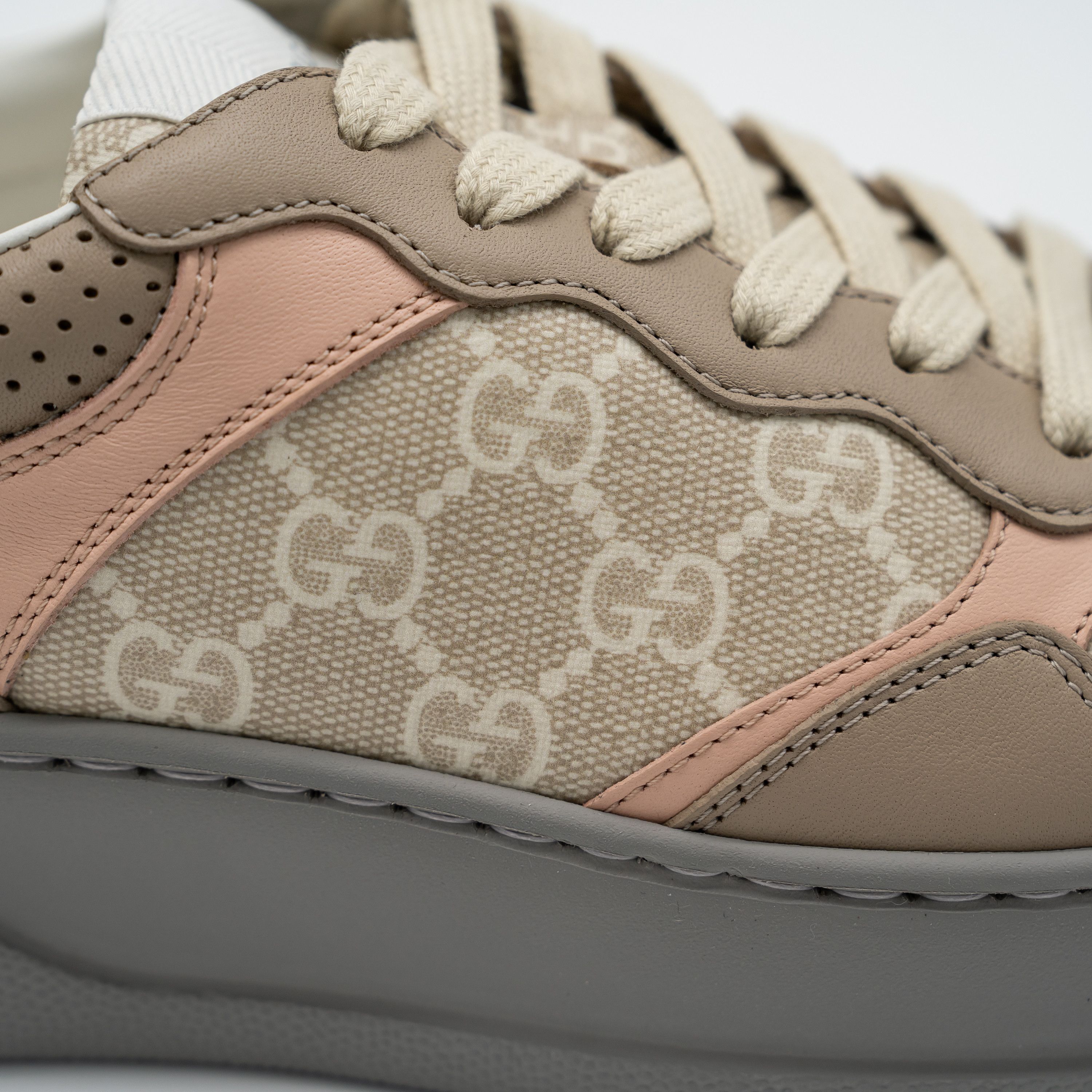 Gucci 10.5us Gucci GG Sneakers Oatmeal Pink Beige Leather Chunky B Size US 10.5 / IT 40.5 - 9 Thumbnail
