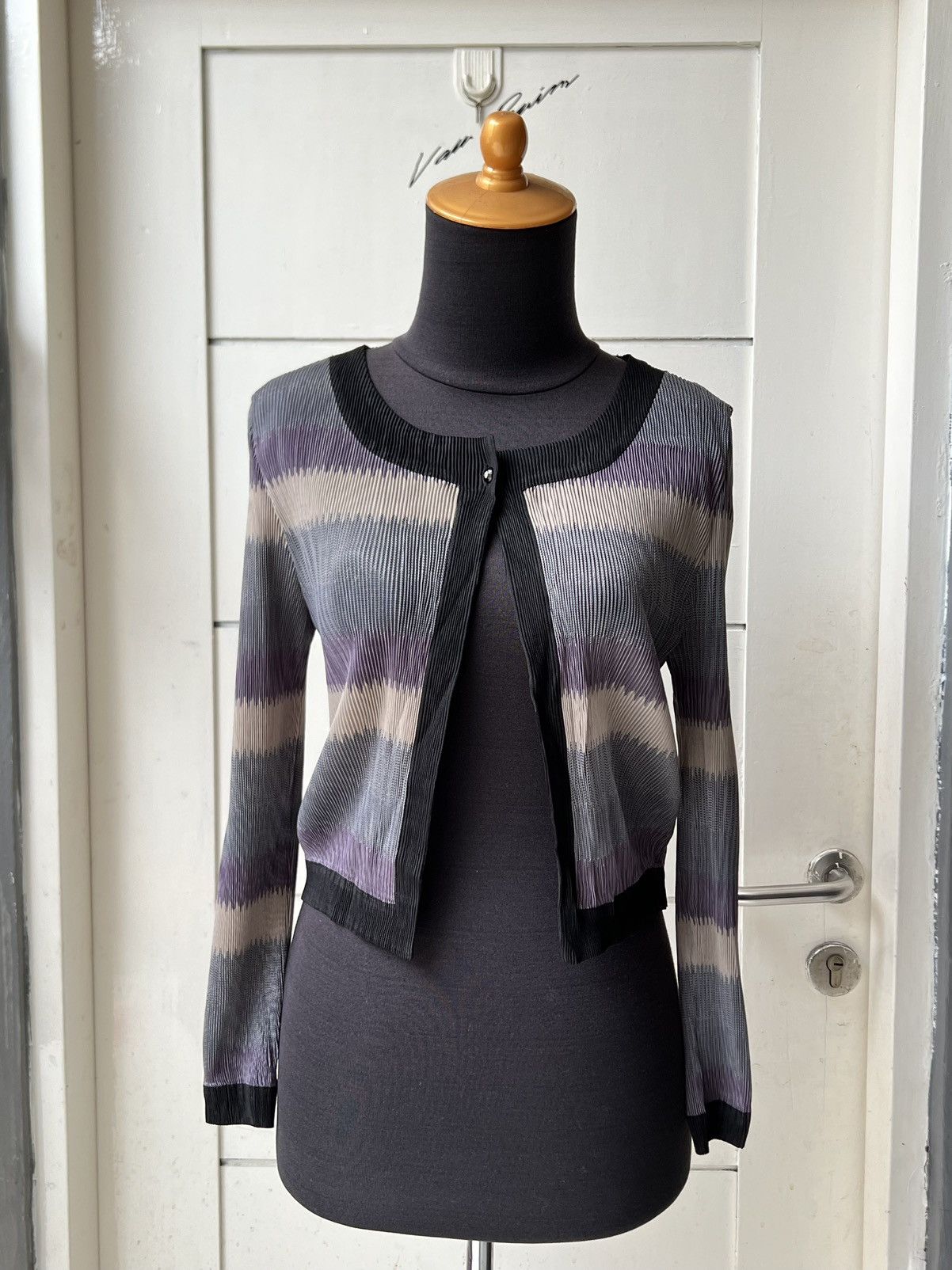 Japanese Brand Japanese Brand Crop Cardigan Size US XS / EU 42 / 0 - 11 Thumbnail