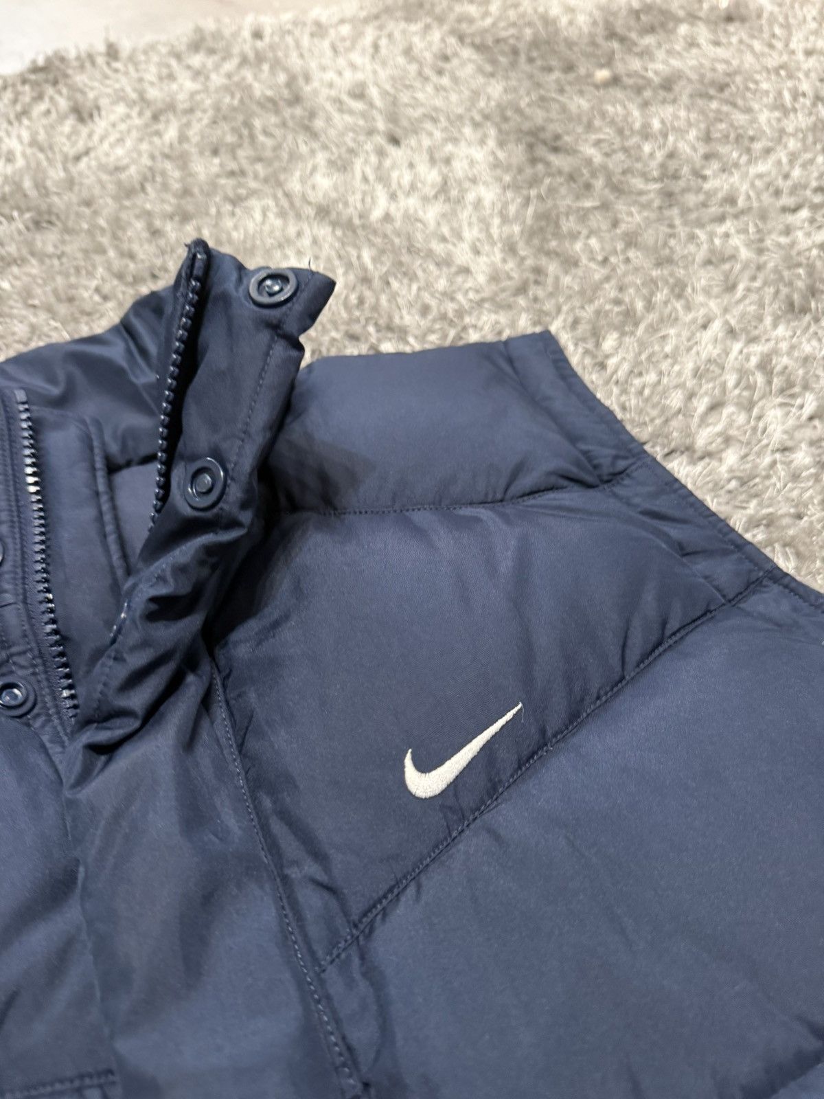 Nike Vintage Nike Vest Puffer Down Black Gilet y2K Men’s Size M Size US M / EU 48-50 / 2 - 2 Thumbnail