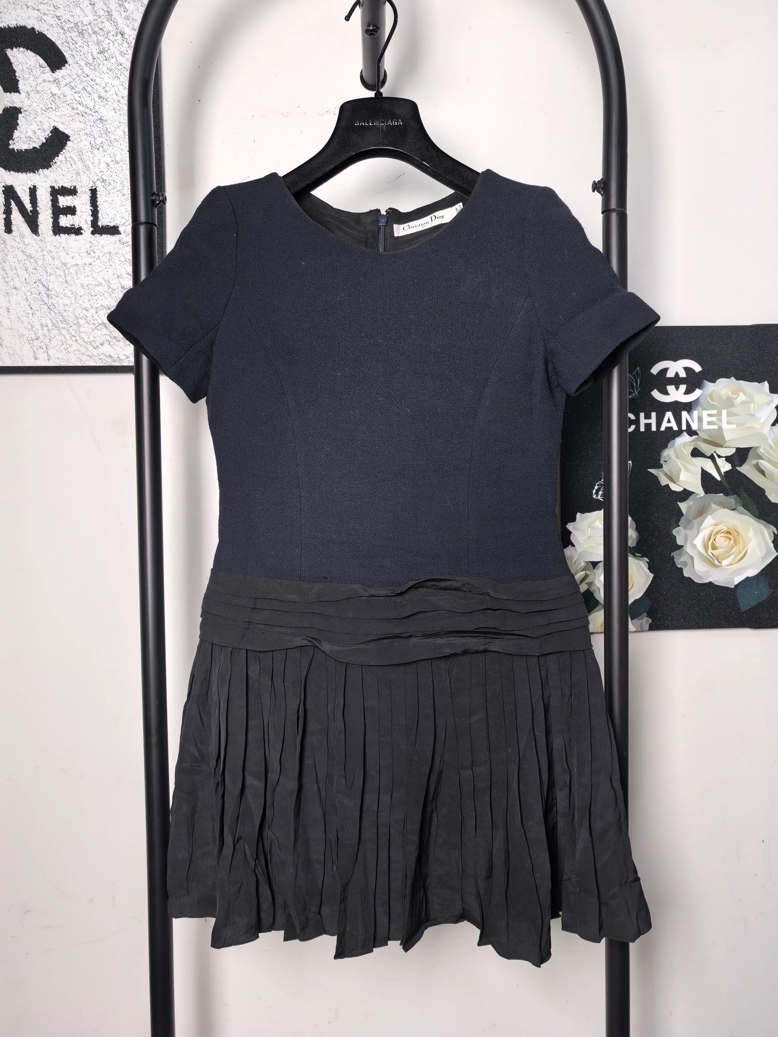 Dior Dior White T-Shirt M Women Size M / US 6-8 / IT 42-44 - 1 Thumbnail