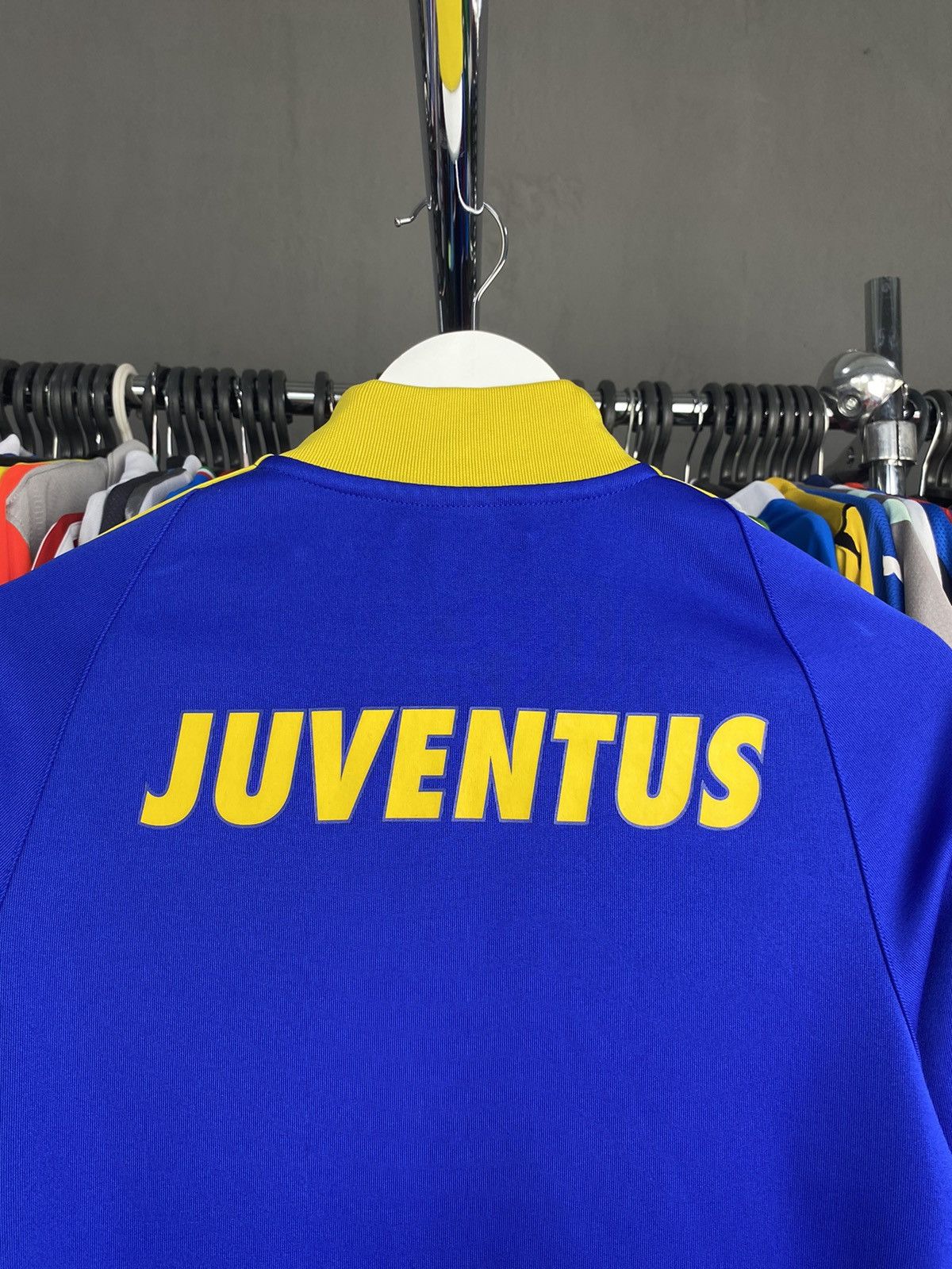 Nike 2014/15 NIKE JUVENTUS Track Soccer Jacket Size US S / EU 44-46 / 1 - 9 Thumbnail