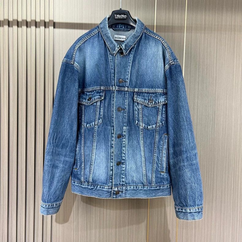 Balenciaga Balenciaga Back Letter Denim Jacket Size S / US 4 / IT 40 - 1 Thumbnail