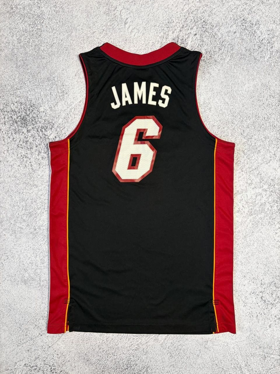Adidas LeBron James Miami Heat Adidas 2012 Basketball Jersey Young Size US XXS / EU 40 - 8 Thumbnail