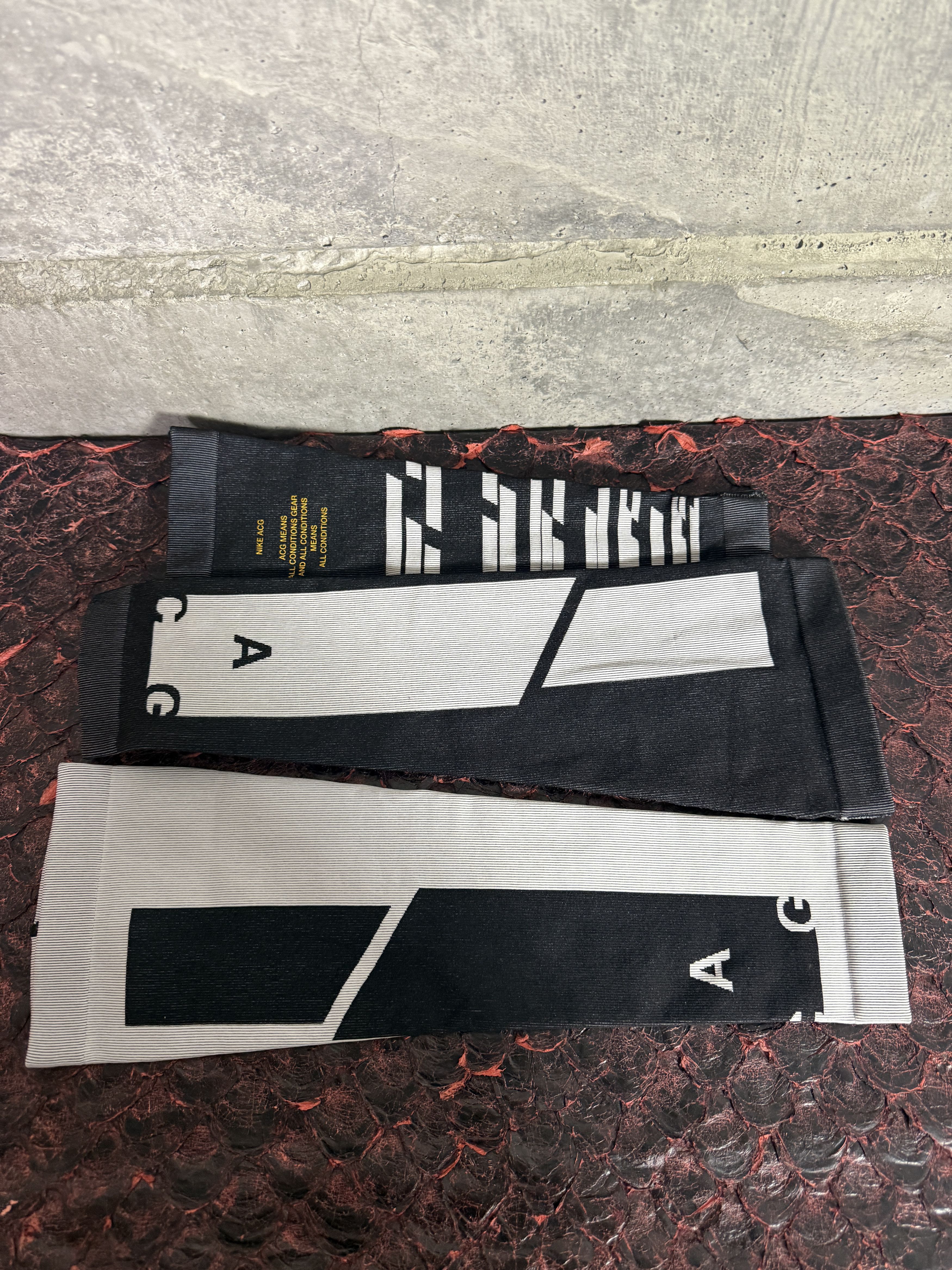 Nike ACG Nike ACG NikeLab Arm Sleeves and Leg Warmers Size ONE SIZE - 7 Thumbnail