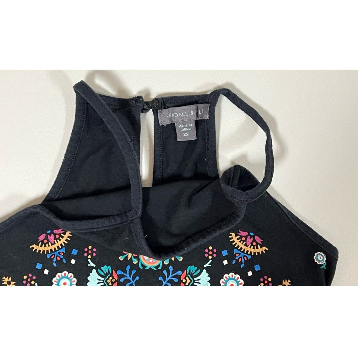 Kendall And Kylie Black Boho Bohemian Floral Halter Crop Top Shirt Size XS 🌻✨ Size XS / US 0-2 / IT 36-38 - 5 Thumbnail