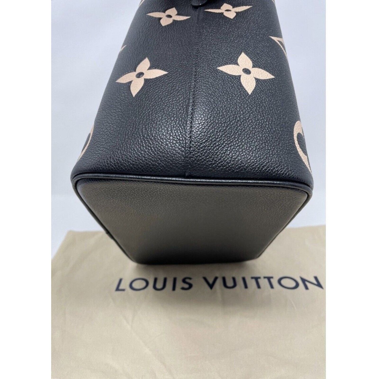 Louis Vuitton Louis Vuitton NéoNoé Shoulder Bag MM Black Leather Size ONE SIZE - 9 Thumbnail